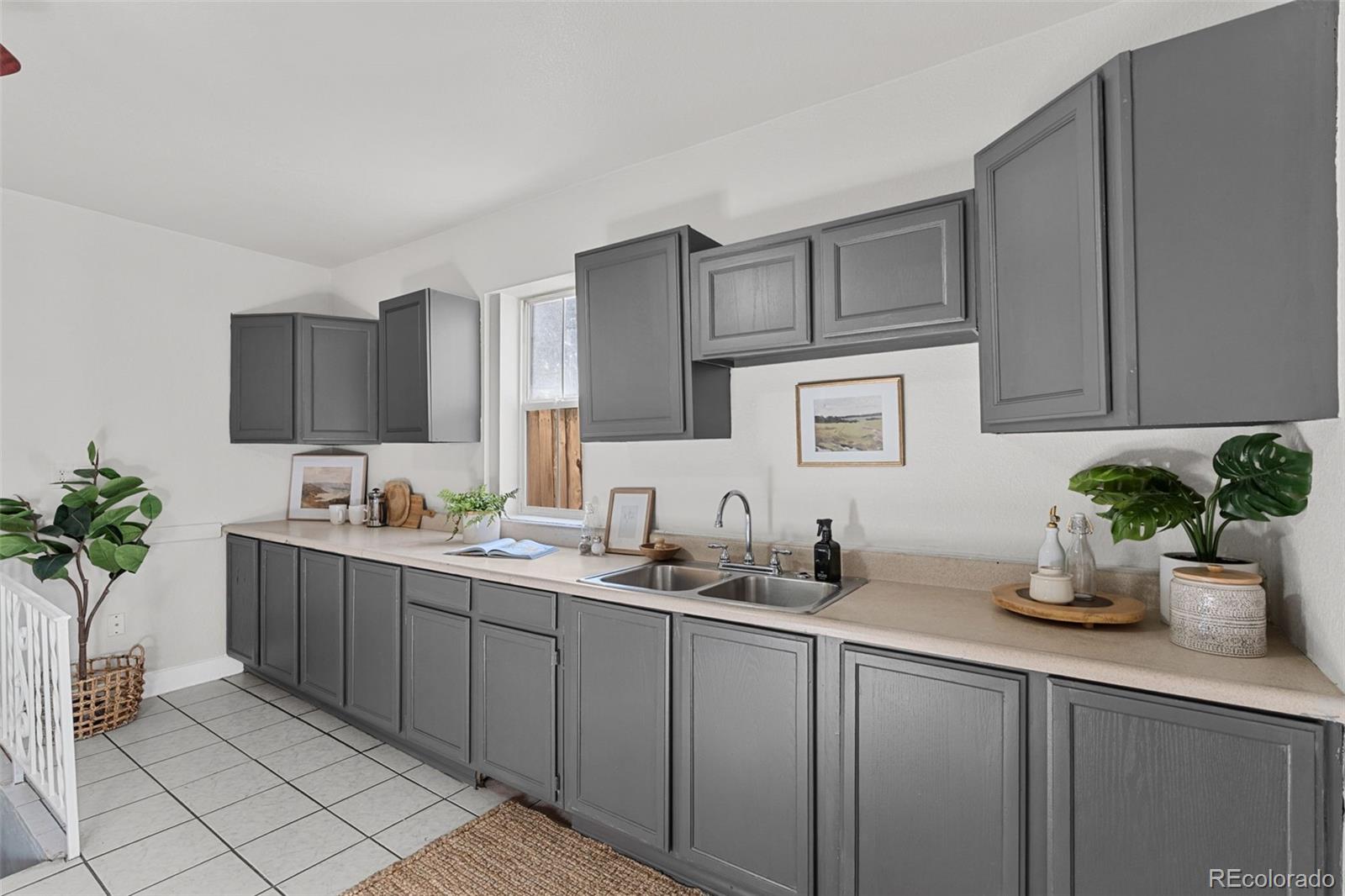 MLS Image #12 for 3621  kalamath street,denver, Colorado