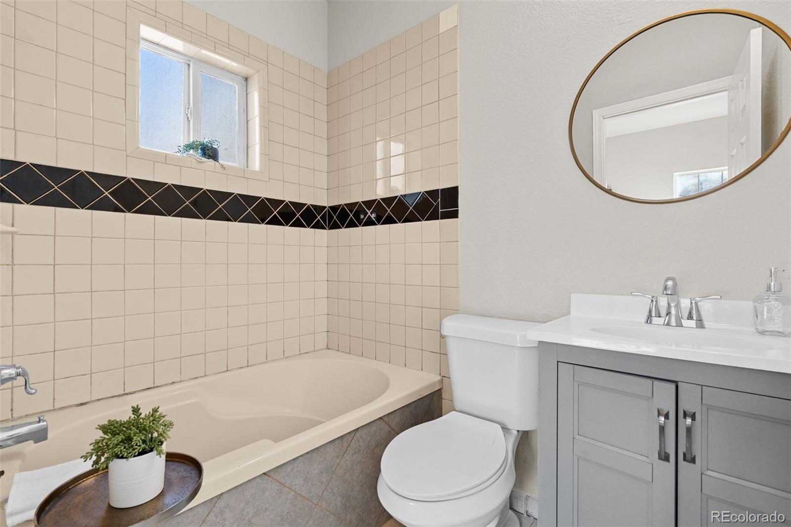 MLS Image #17 for 3621  kalamath street,denver, Colorado