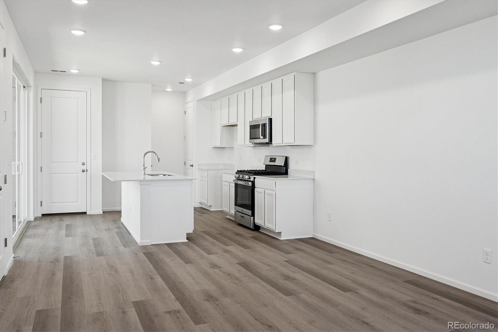 MLS Image #1 for 17054 e virginia avenue,aurora, Colorado