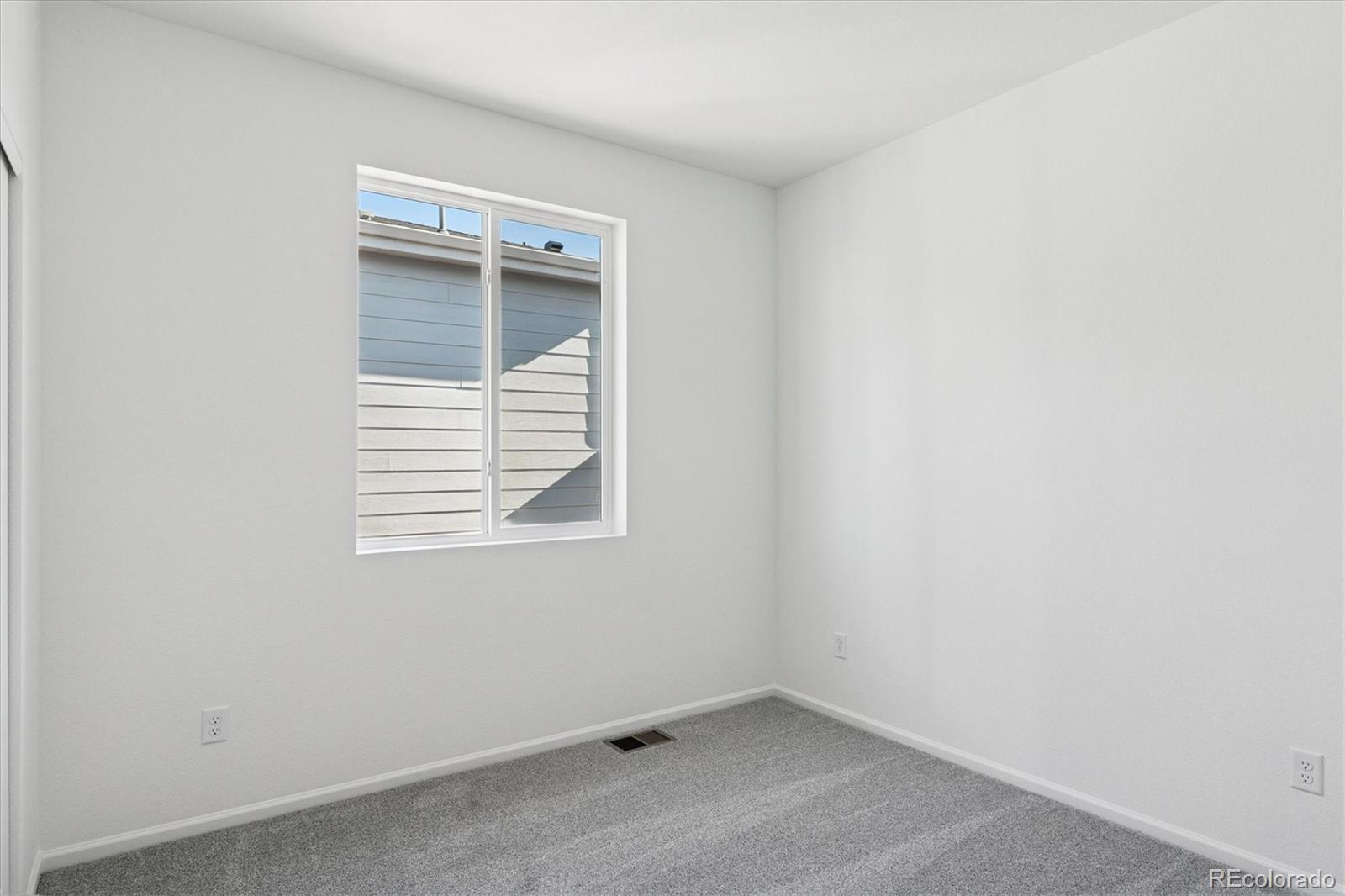 MLS Image #12 for 17054 e virginia avenue,aurora, Colorado
