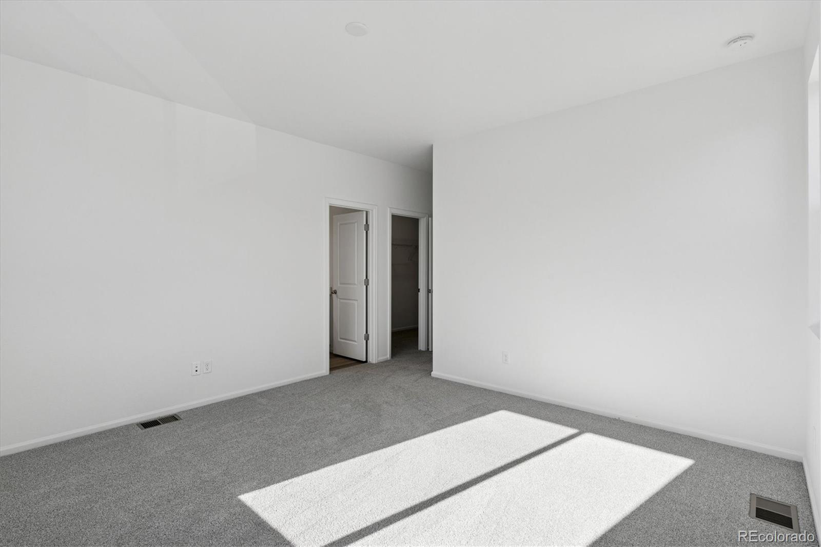 MLS Image #15 for 17054 e virginia avenue,aurora, Colorado