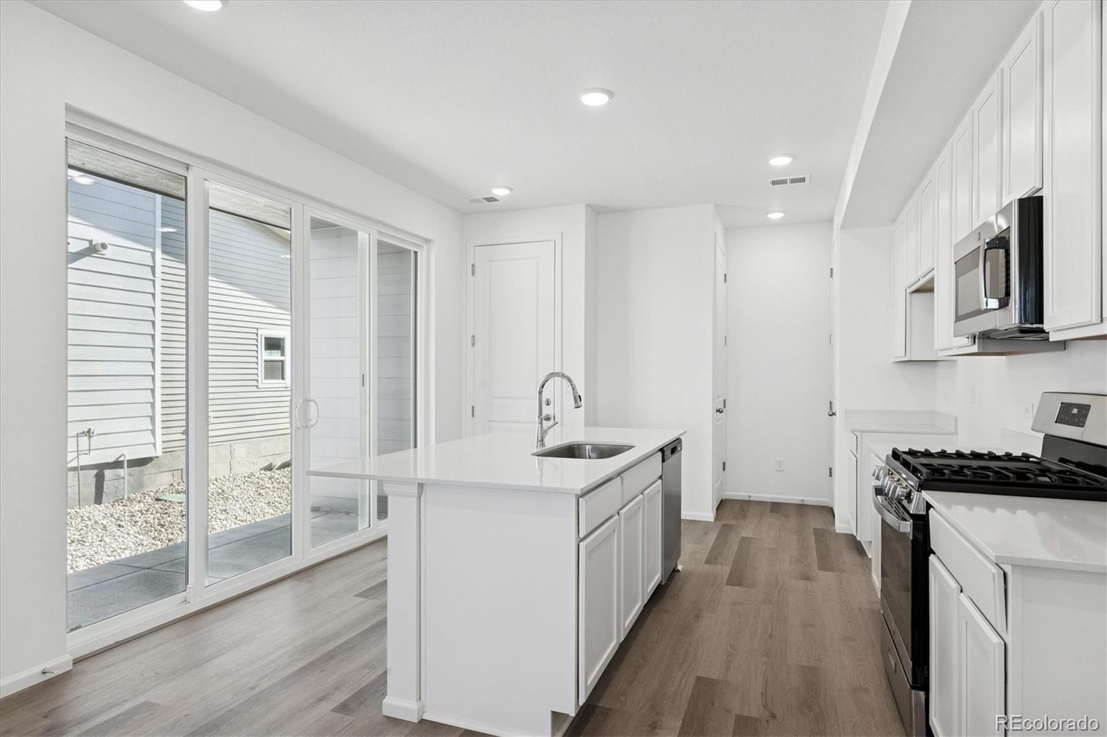 MLS Image #2 for 17054 e virginia avenue,aurora, Colorado