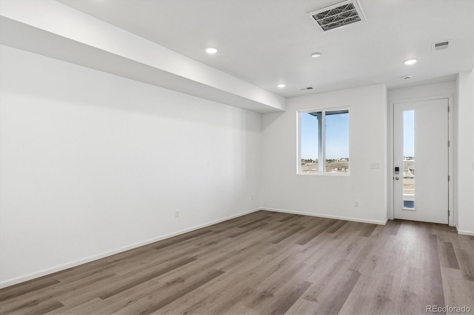 MLS Image #4 for 17054 e virginia avenue,aurora, Colorado