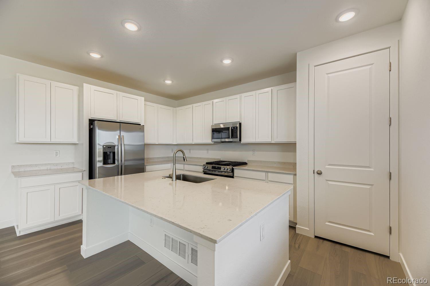 MLS Image #5 for 12769 w glasgow place,littleton, Colorado