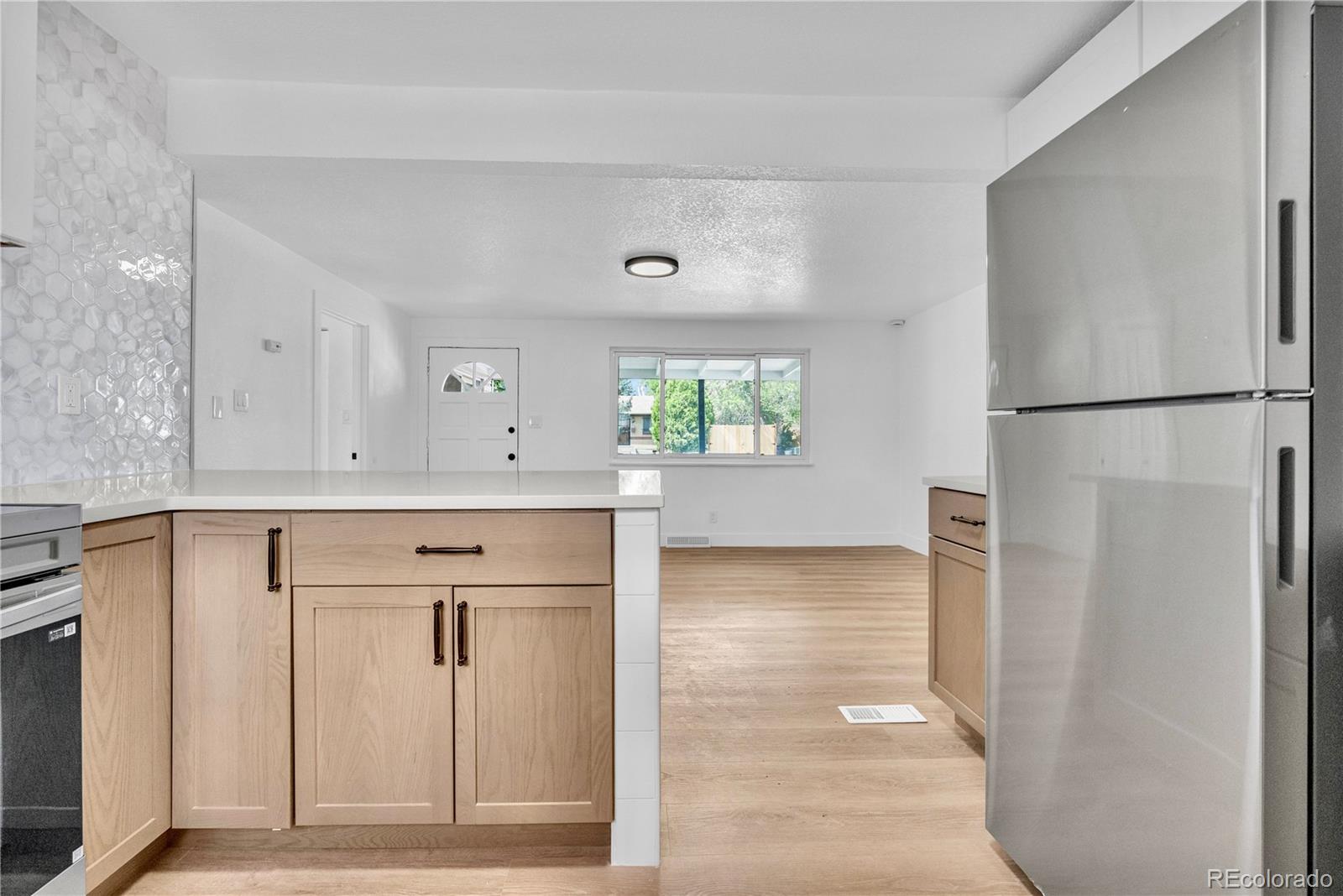 MLS Image #12 for 882-888  wolff street,denver, Colorado