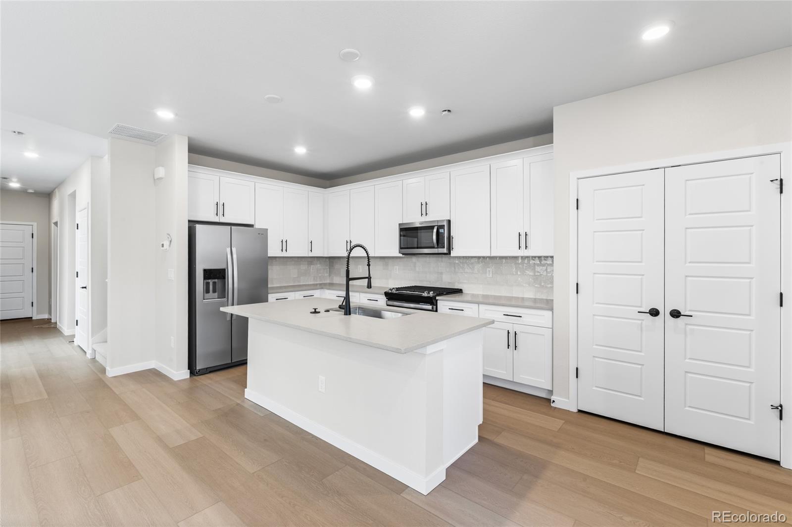 MLS Image #2 for 6237 n nepal street,aurora, Colorado
