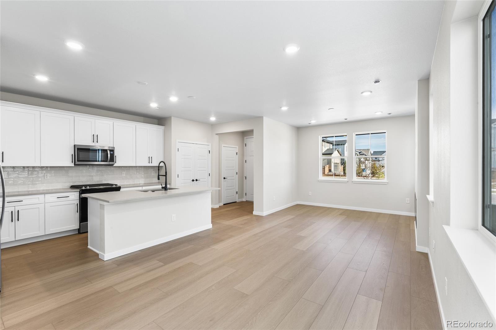 MLS Image #3 for 6237 n nepal street,aurora, Colorado