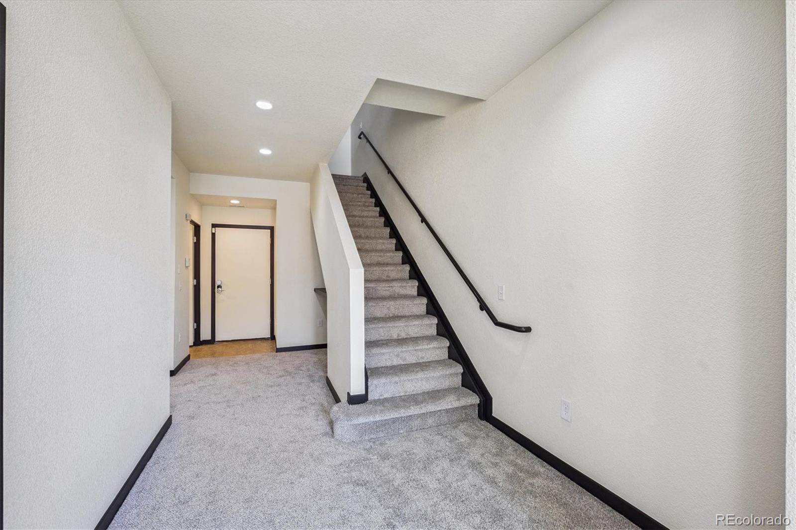MLS Image #5 for 2404 s xanadu way,aurora, Colorado