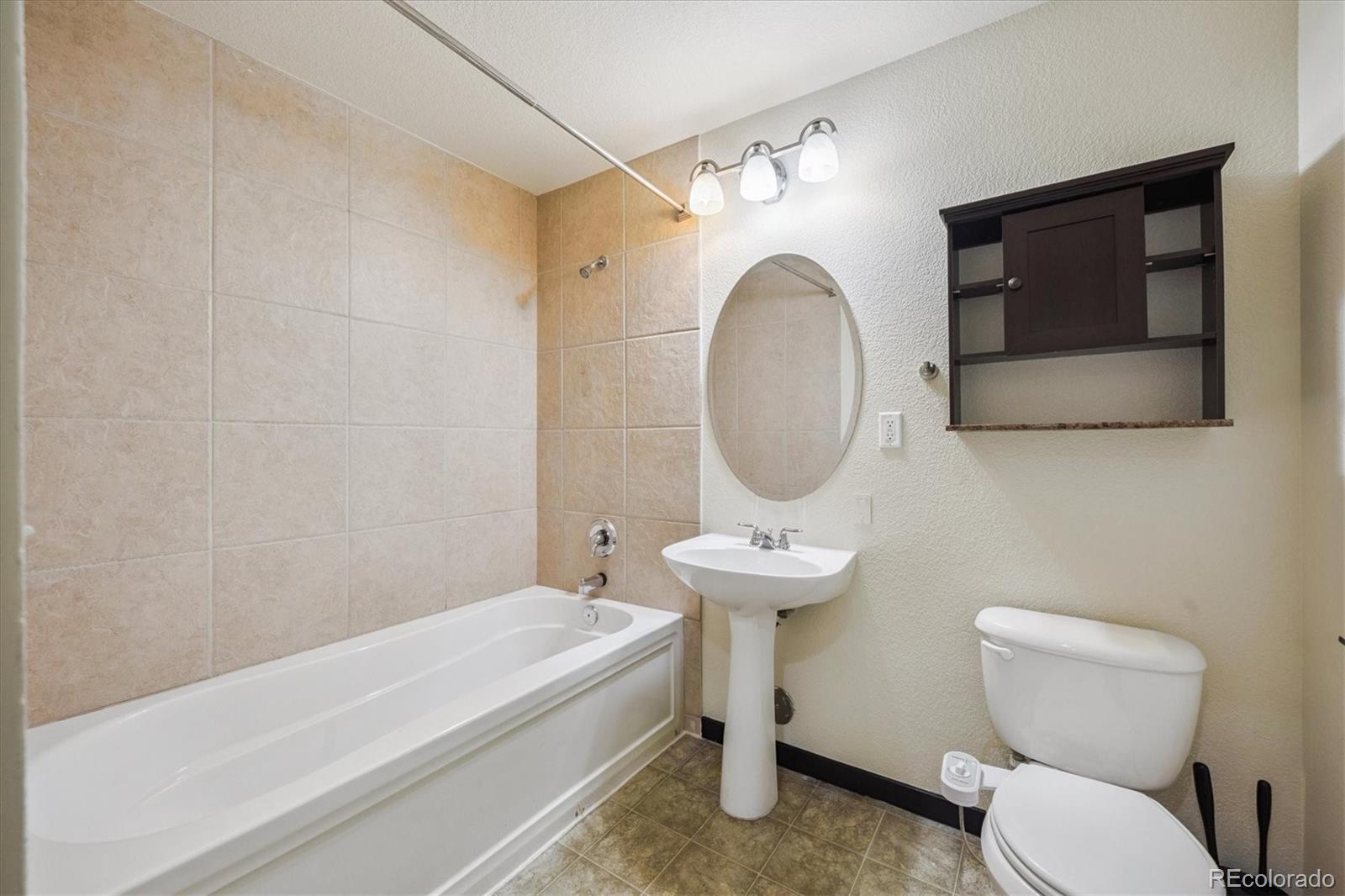 MLS Image #8 for 2404 s xanadu way,aurora, Colorado