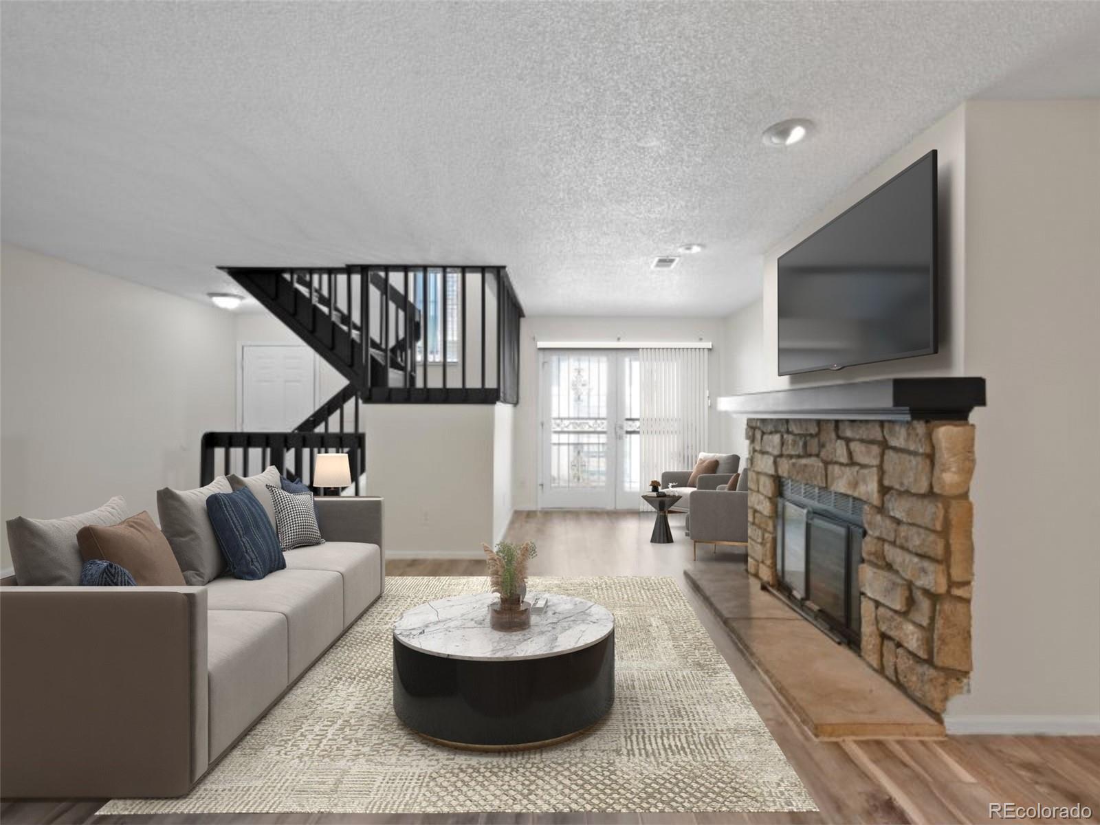 MLS Image #1 for 15503 e wyoming drive b,aurora, Colorado