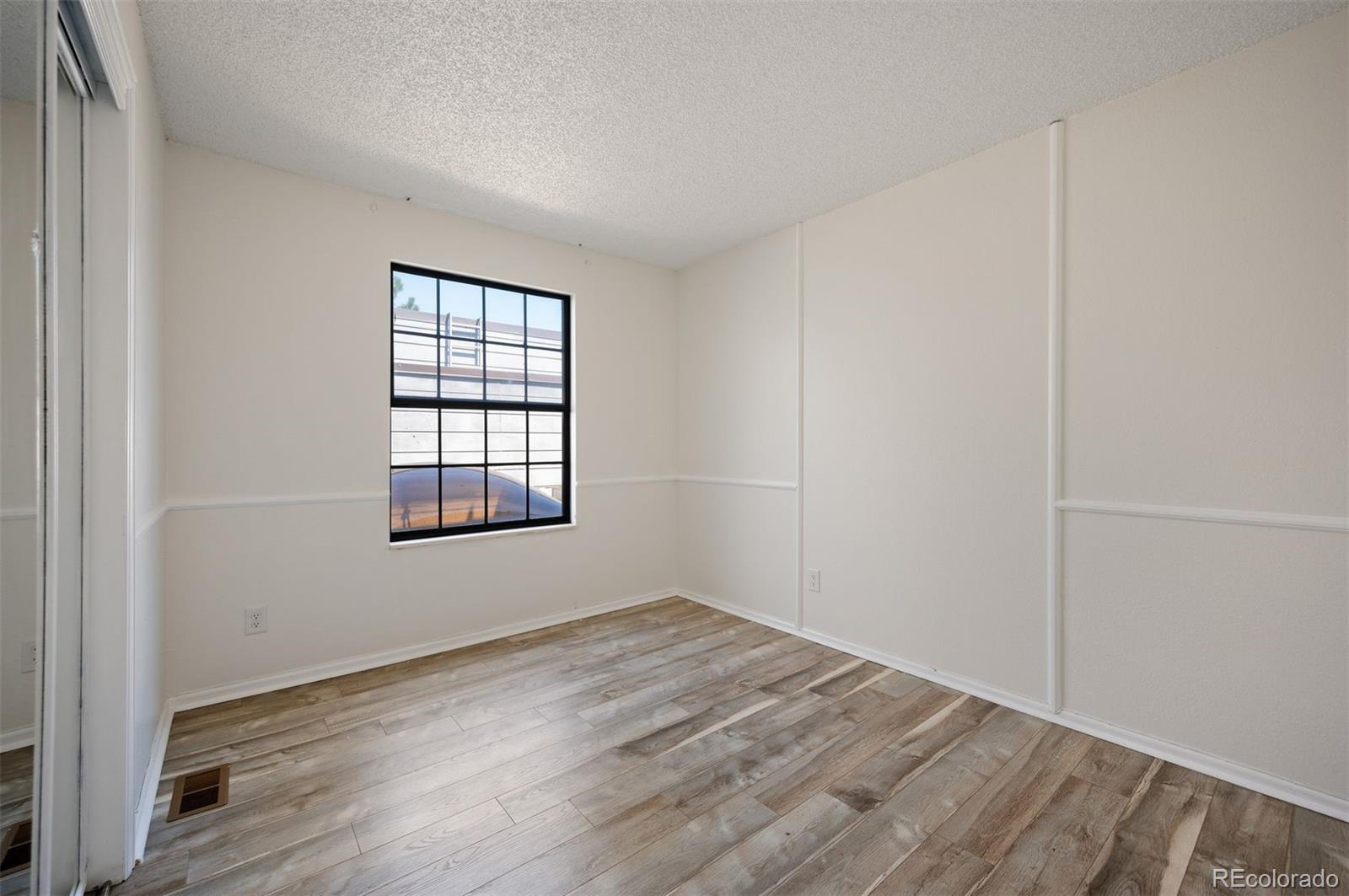 MLS Image #23 for 15503 e wyoming drive b,aurora, Colorado