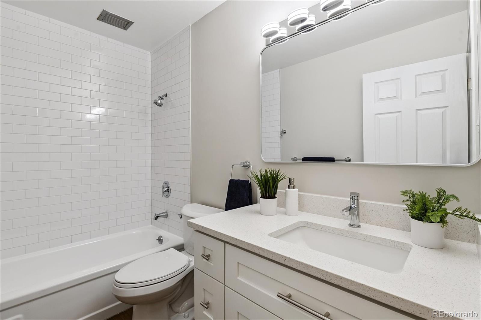 MLS Image #16 for 580 s clinton street 10d,denver, Colorado