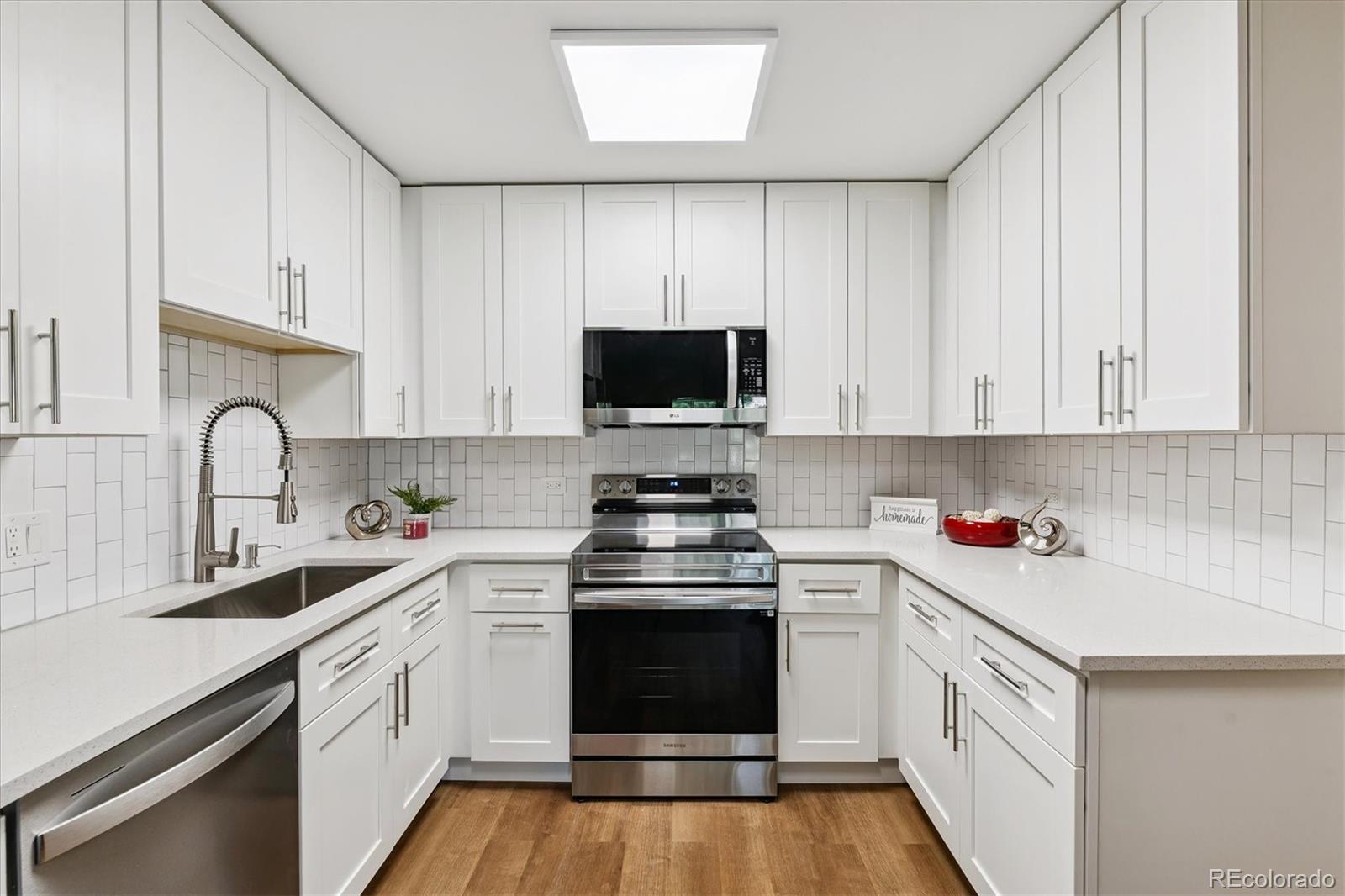 MLS Image #3 for 580 s clinton street 10d,denver, Colorado