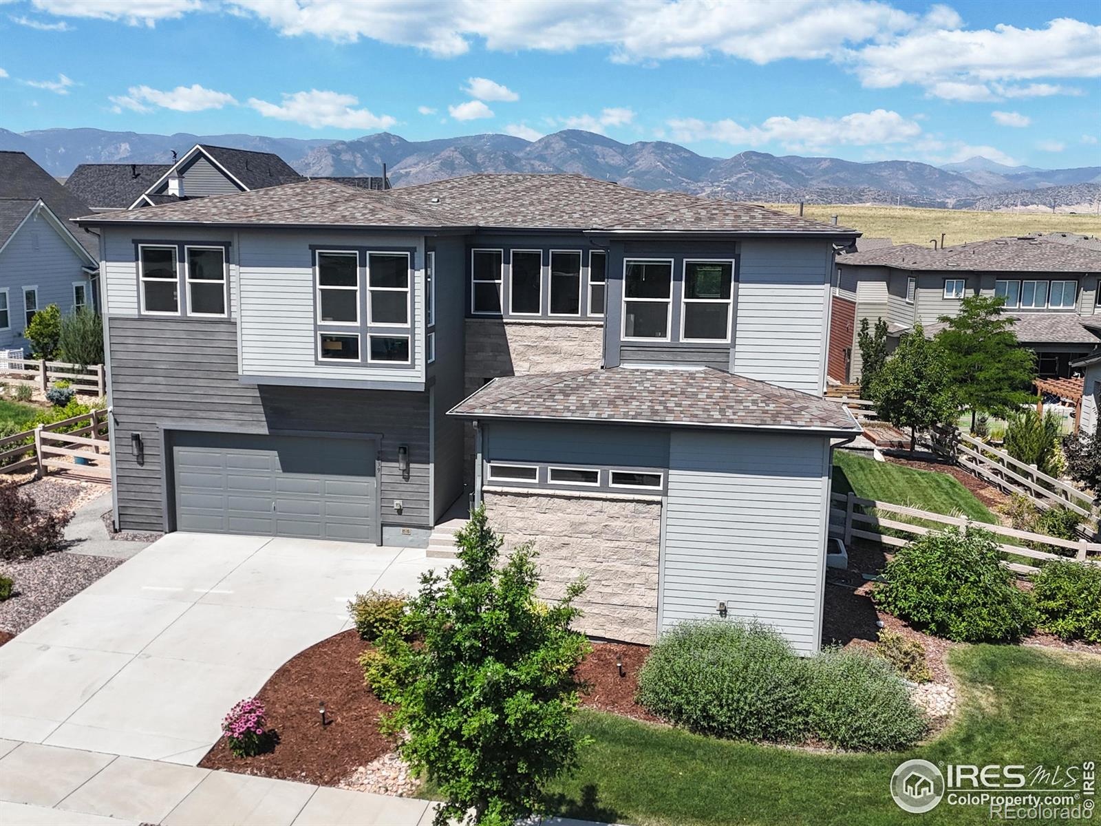 MLS Image #1 for 9839  hilberts way,littleton, Colorado