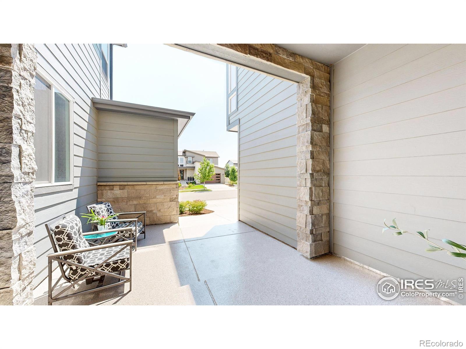 MLS Image #2 for 9839  hilberts way,littleton, Colorado