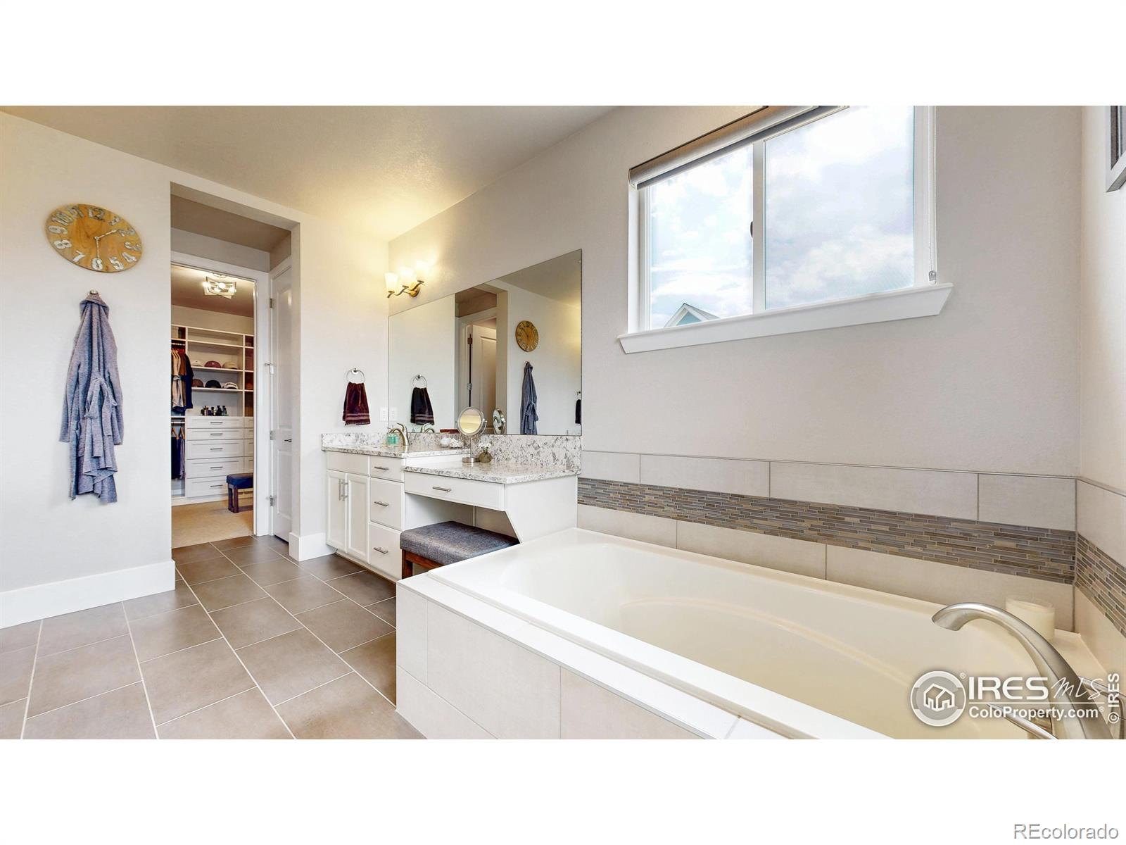 MLS Image #25 for 9839  hilberts way,littleton, Colorado
