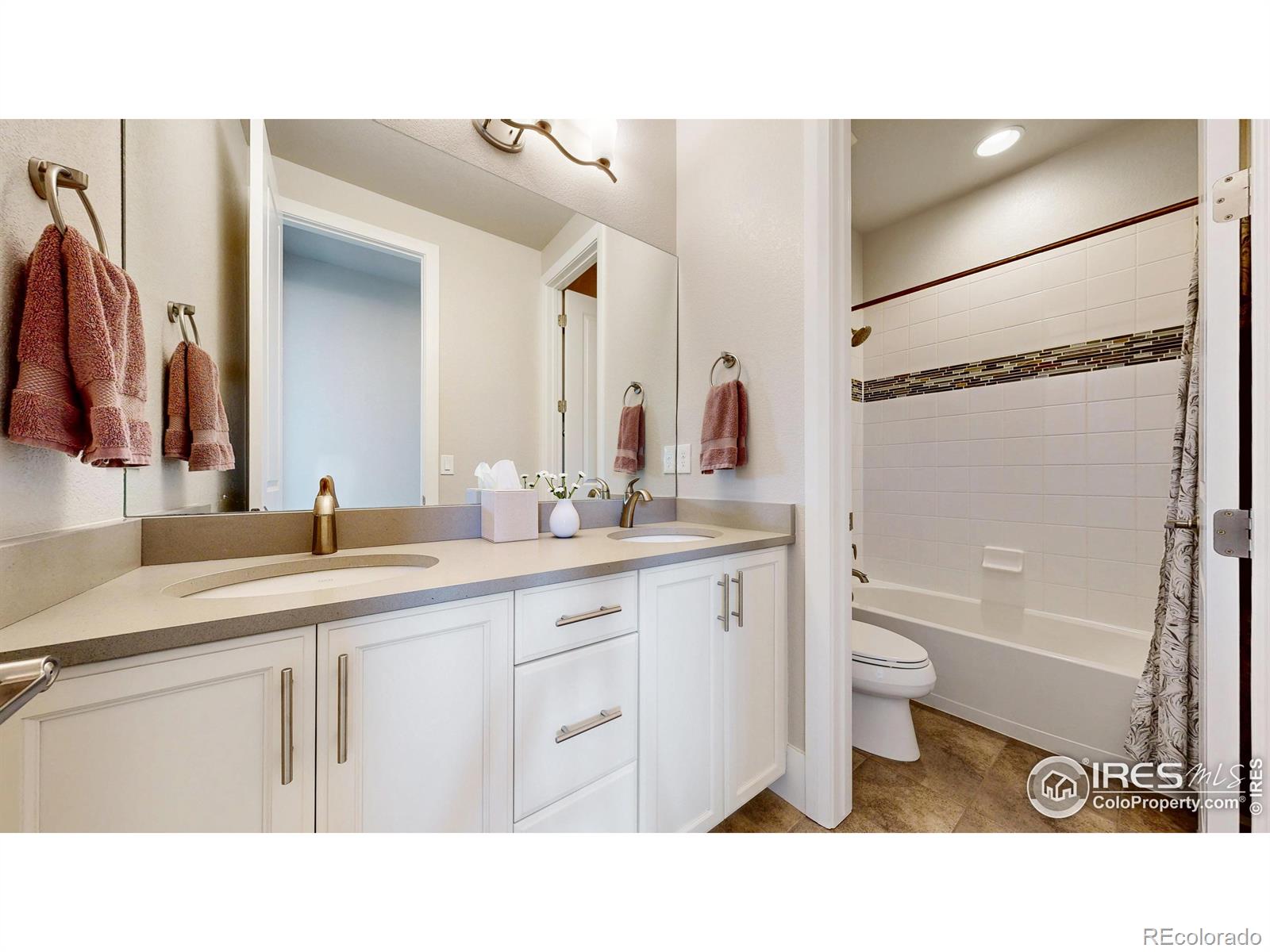 MLS Image #33 for 9839  hilberts way,littleton, Colorado