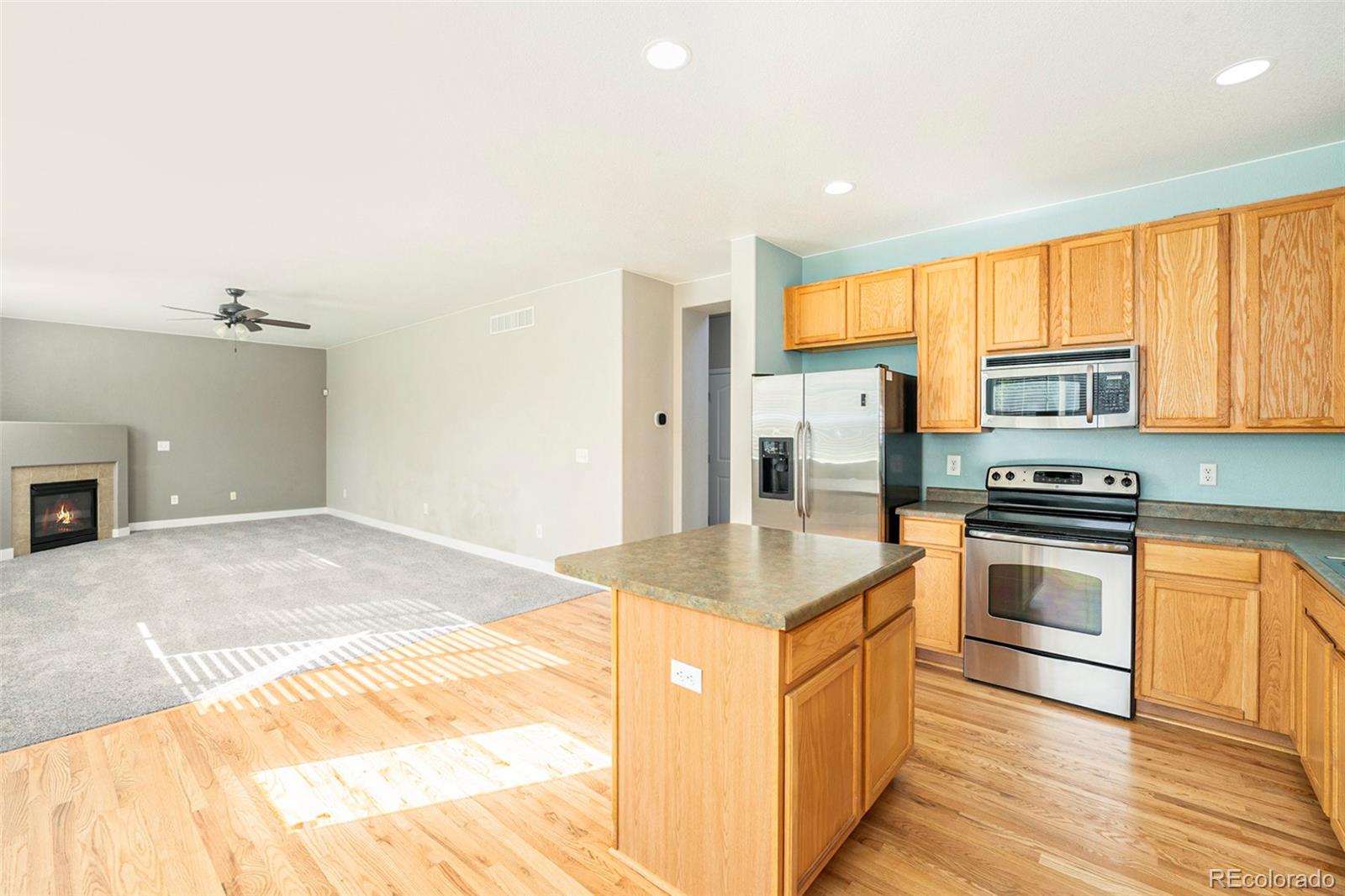 MLS Image #3 for 10684  lewiston street,commerce city, Colorado