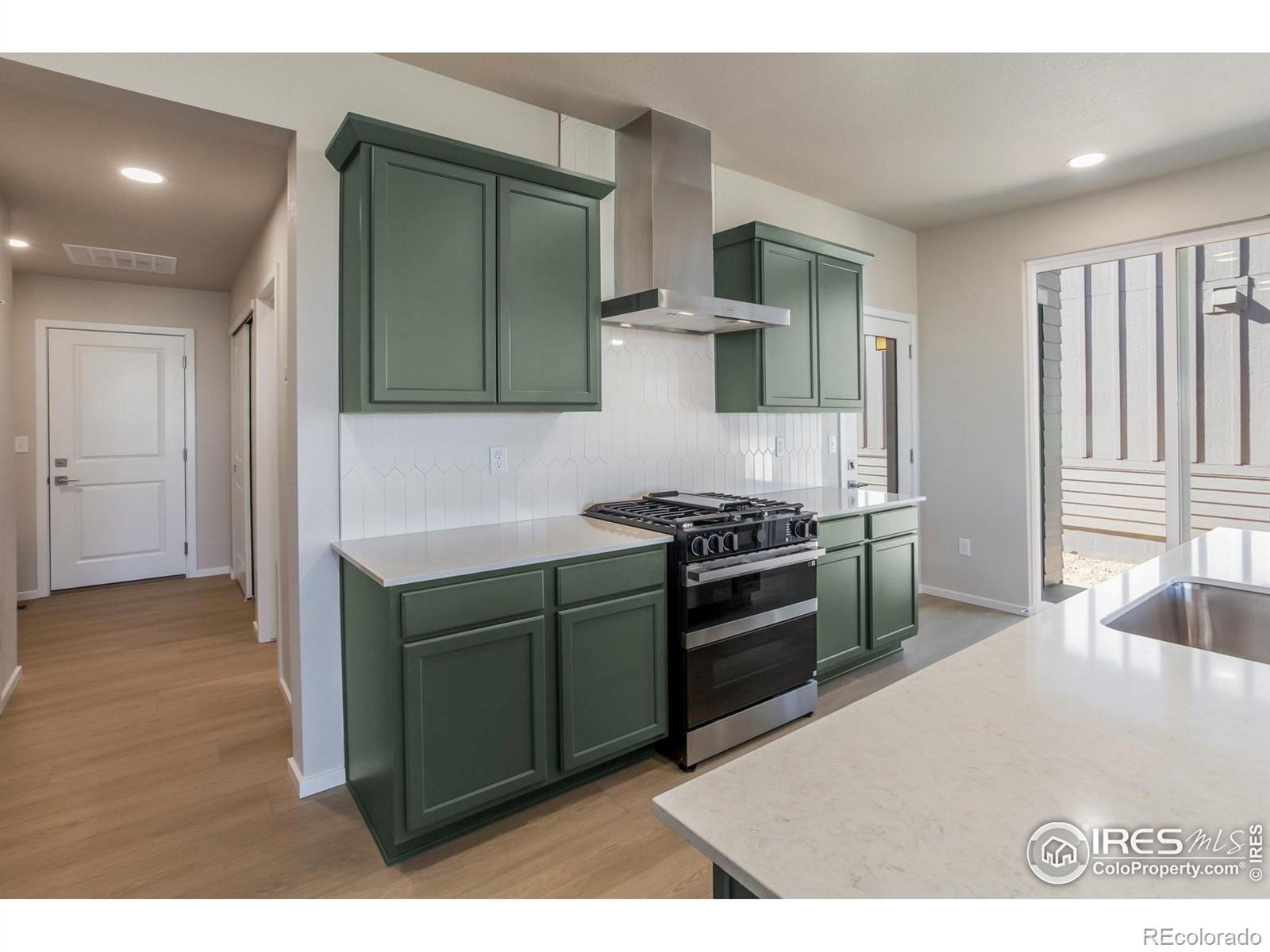 MLS Image #10 for 6121  saddle horn drive,timnath, Colorado