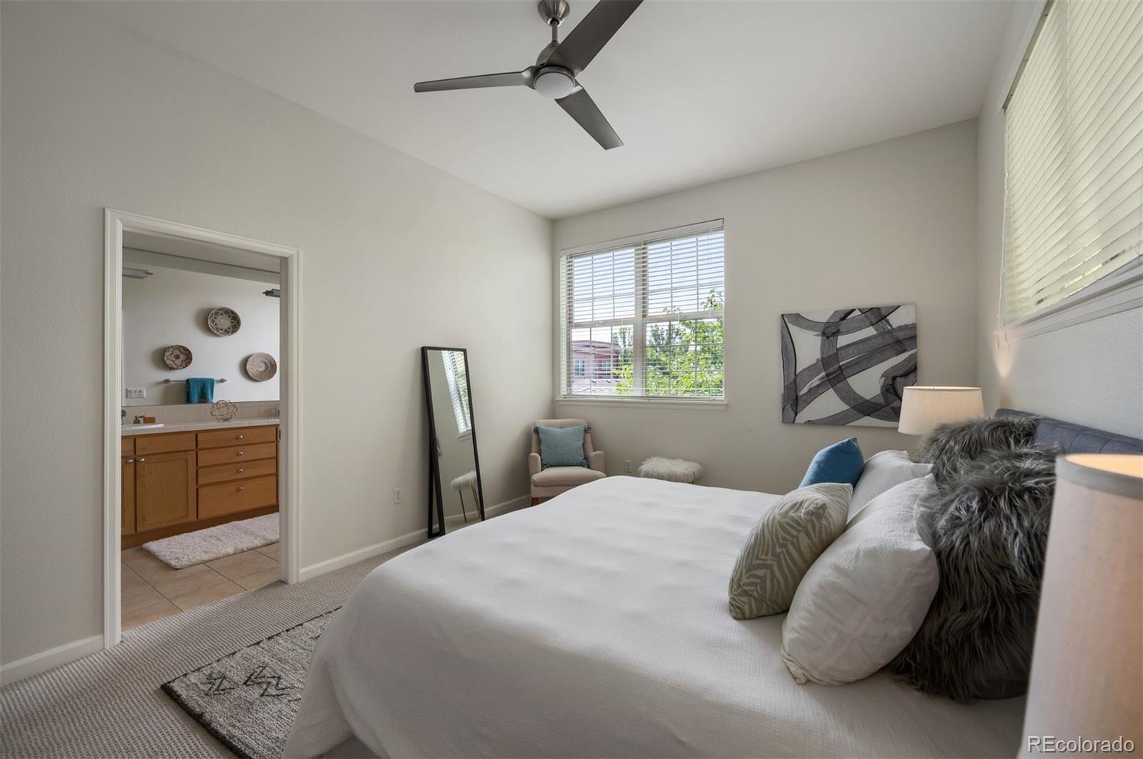 MLS Image #17 for 217  spruce street 101,denver, Colorado