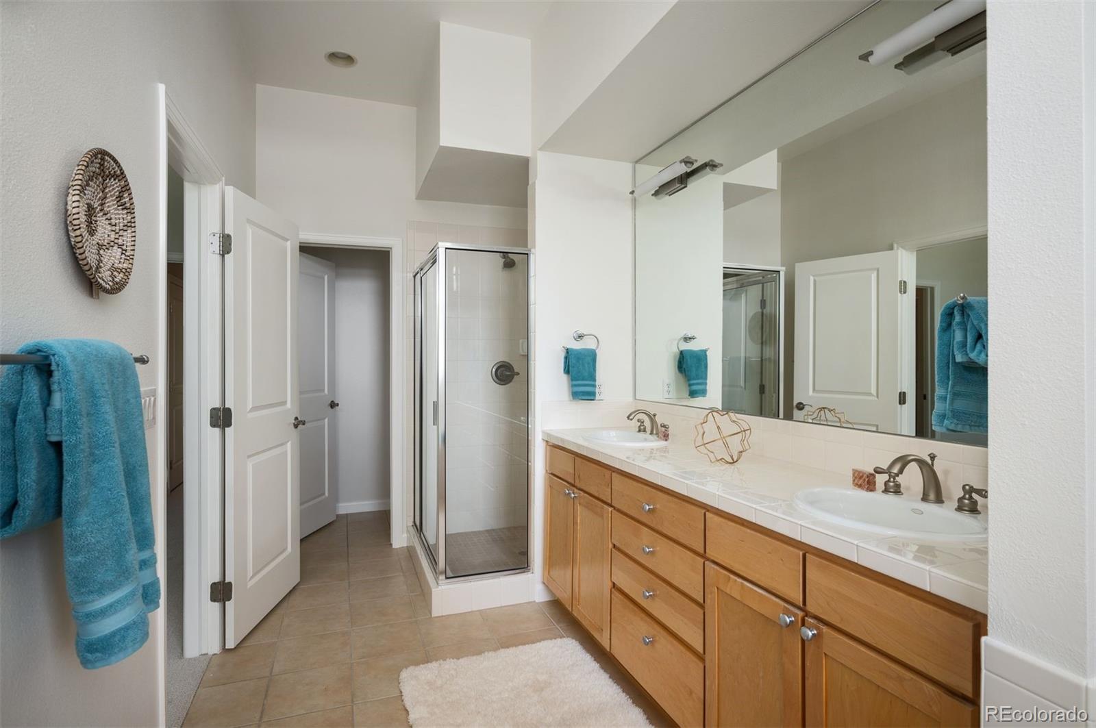 MLS Image #20 for 217  spruce street 101,denver, Colorado