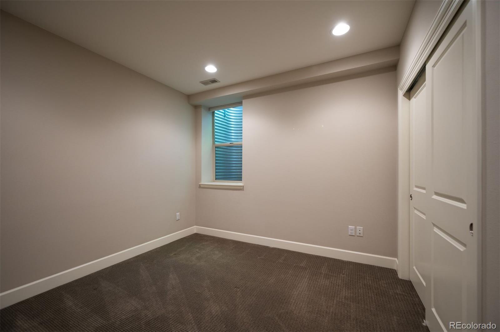 MLS Image #28 for 217  spruce street 101,denver, Colorado
