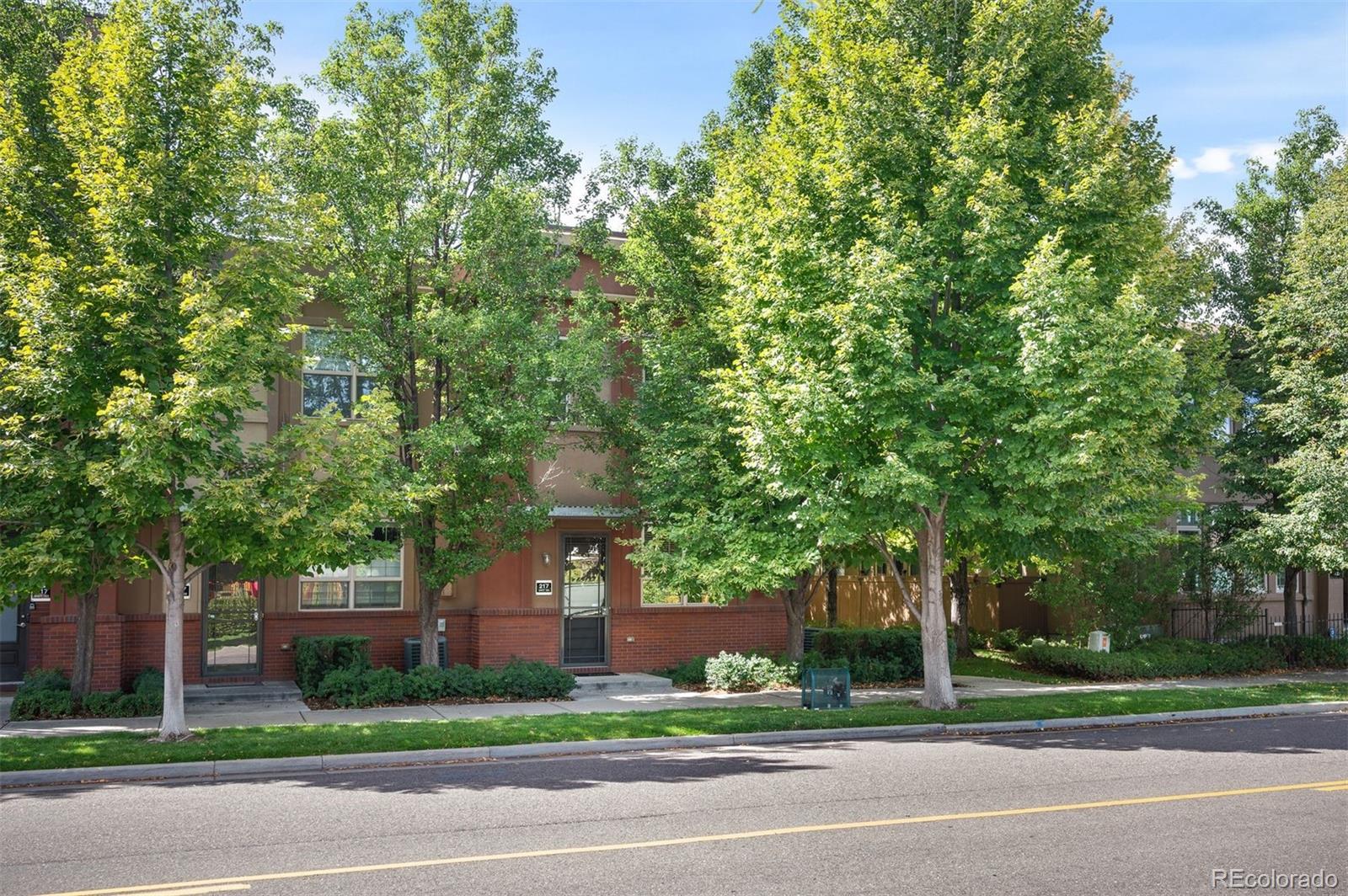 MLS Image #36 for 217  spruce street 101,denver, Colorado