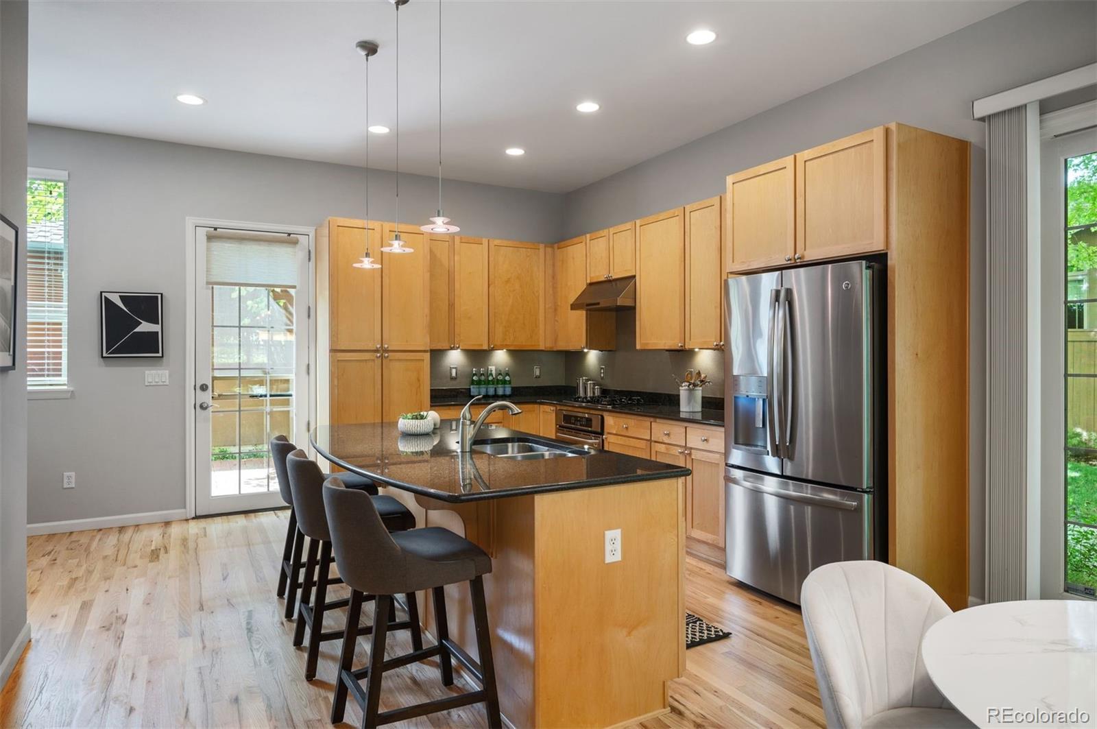 MLS Image #8 for 217  spruce street 101,denver, Colorado