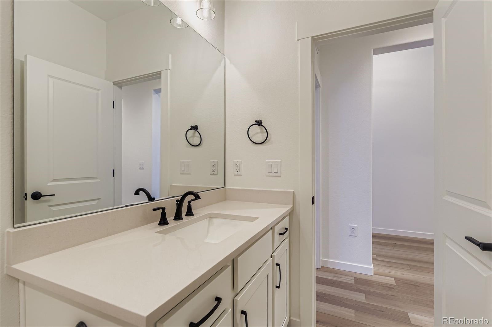 MLS Image #19 for 8905 s riviera way,aurora, Colorado