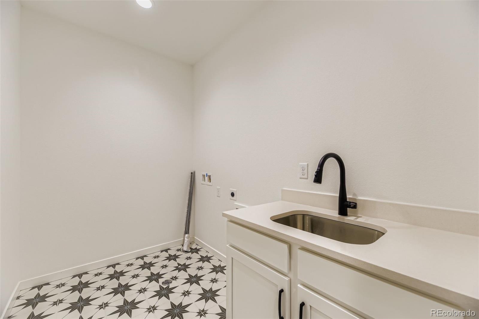 MLS Image #21 for 8905 s riviera way,aurora, Colorado