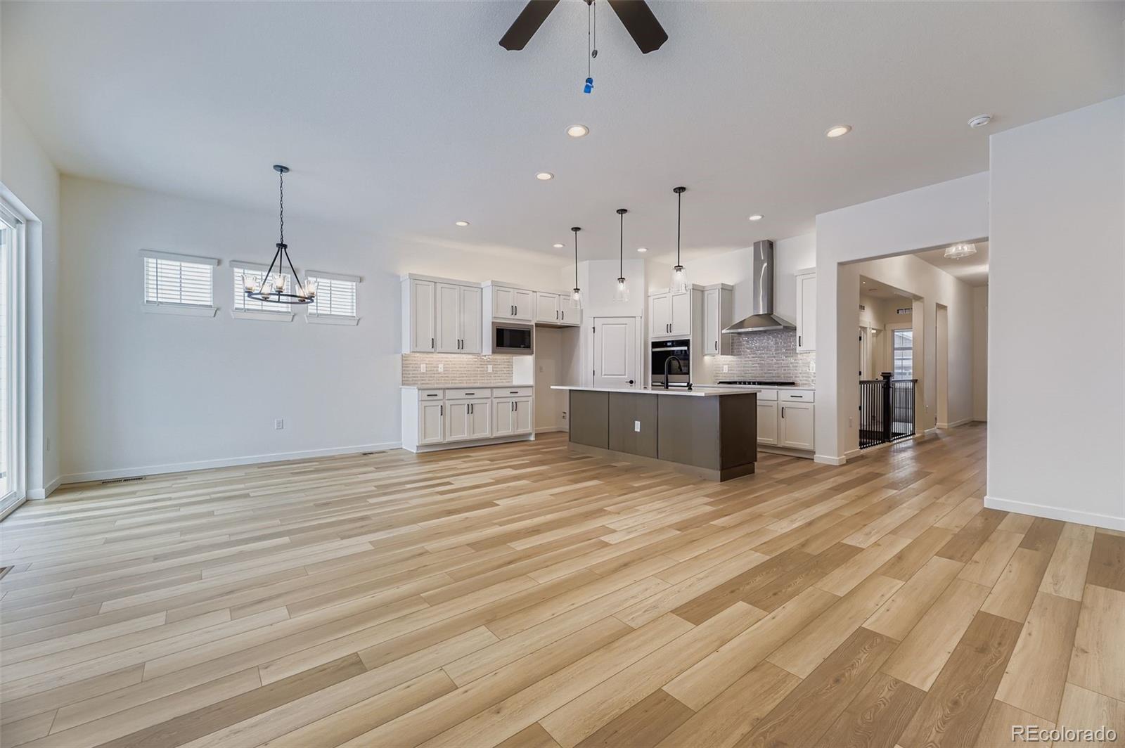 MLS Image #6 for 8905 s riviera way,aurora, Colorado