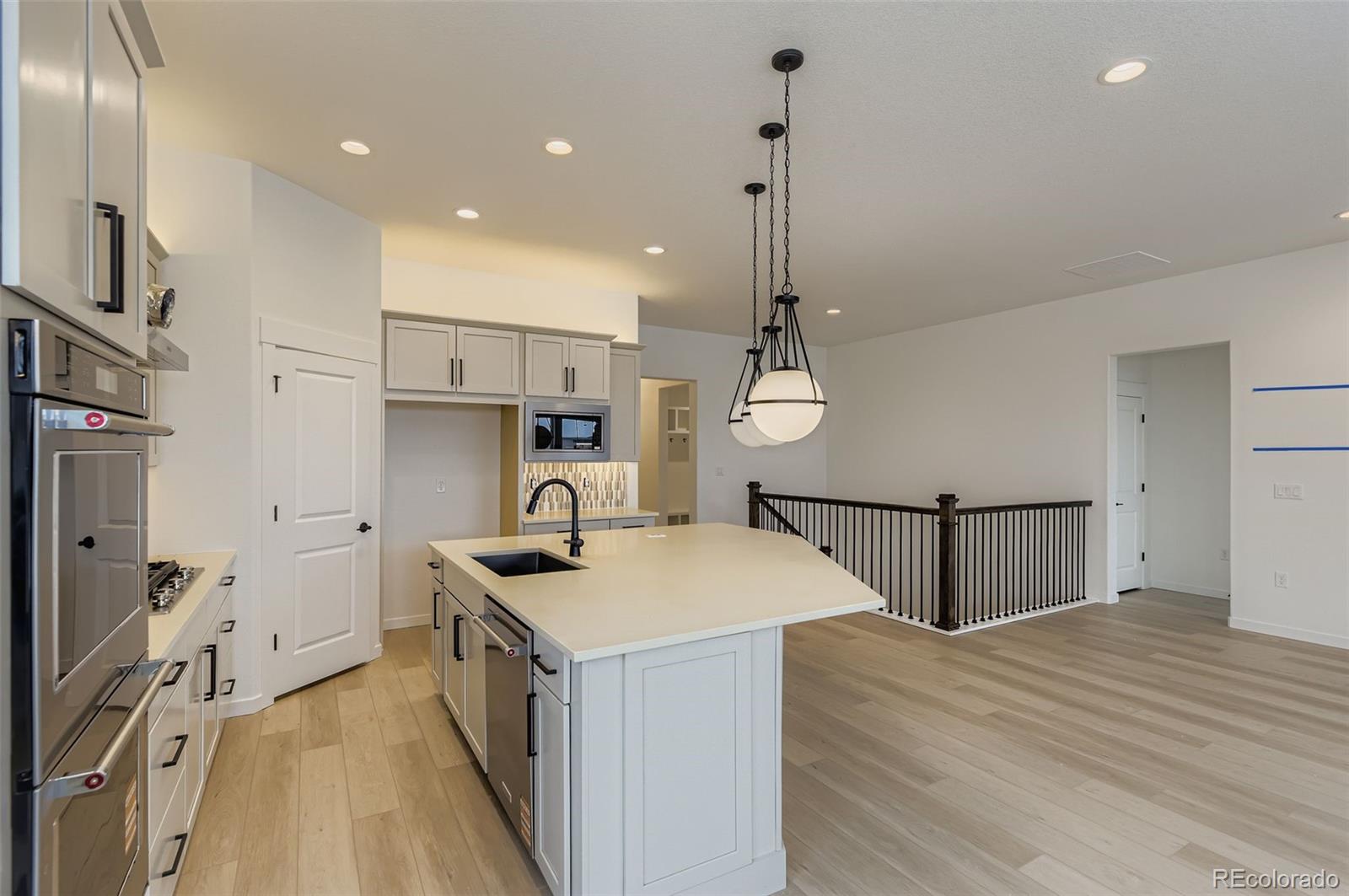 MLS Image #5 for 8895 s riviera way,aurora, Colorado