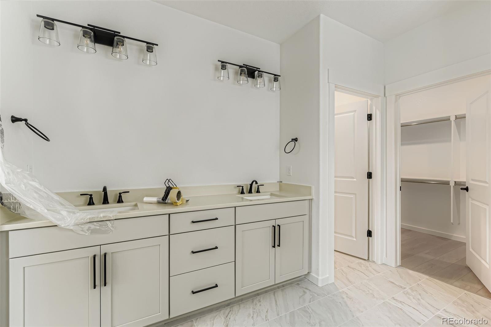 MLS Image #8 for 8895 s riviera way,aurora, Colorado