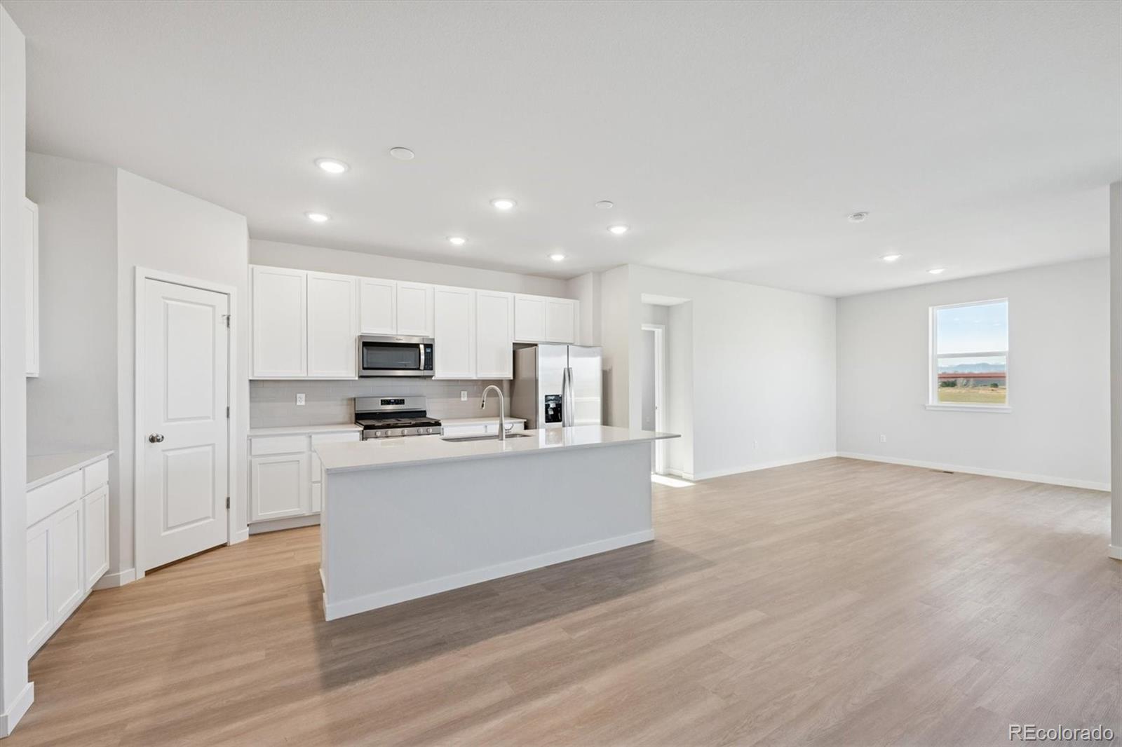 MLS Image #2 for 3727  sandreed street,dacono, Colorado