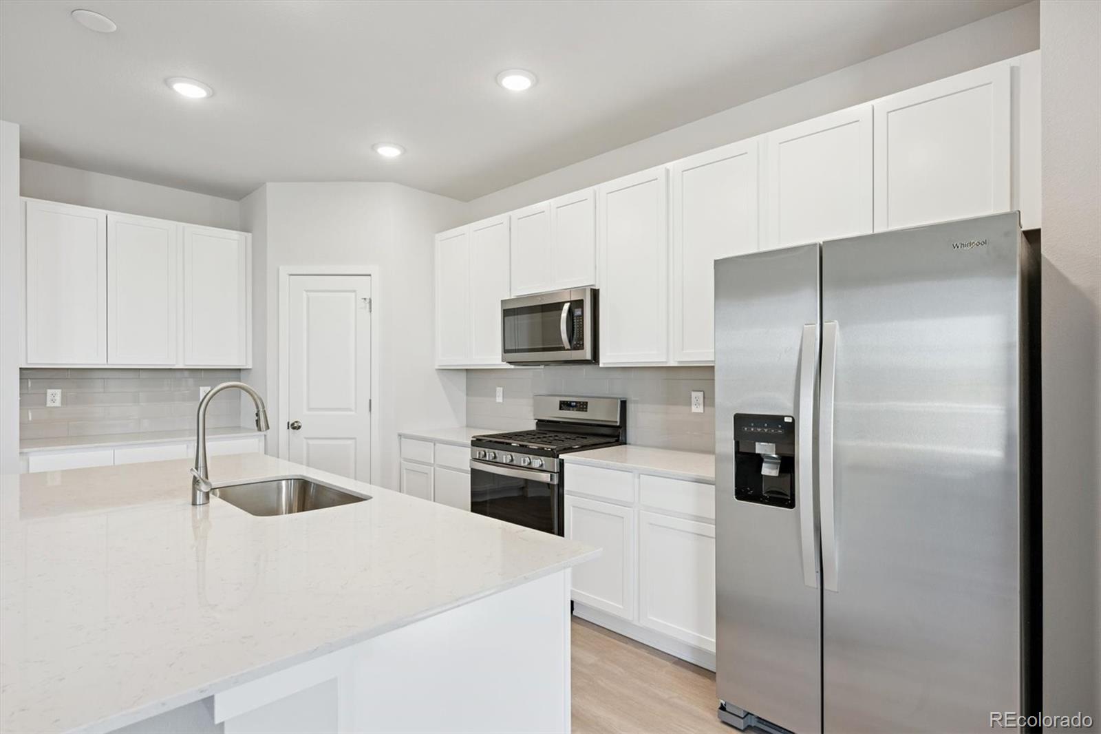 MLS Image #7 for 3727  sandreed street,dacono, Colorado