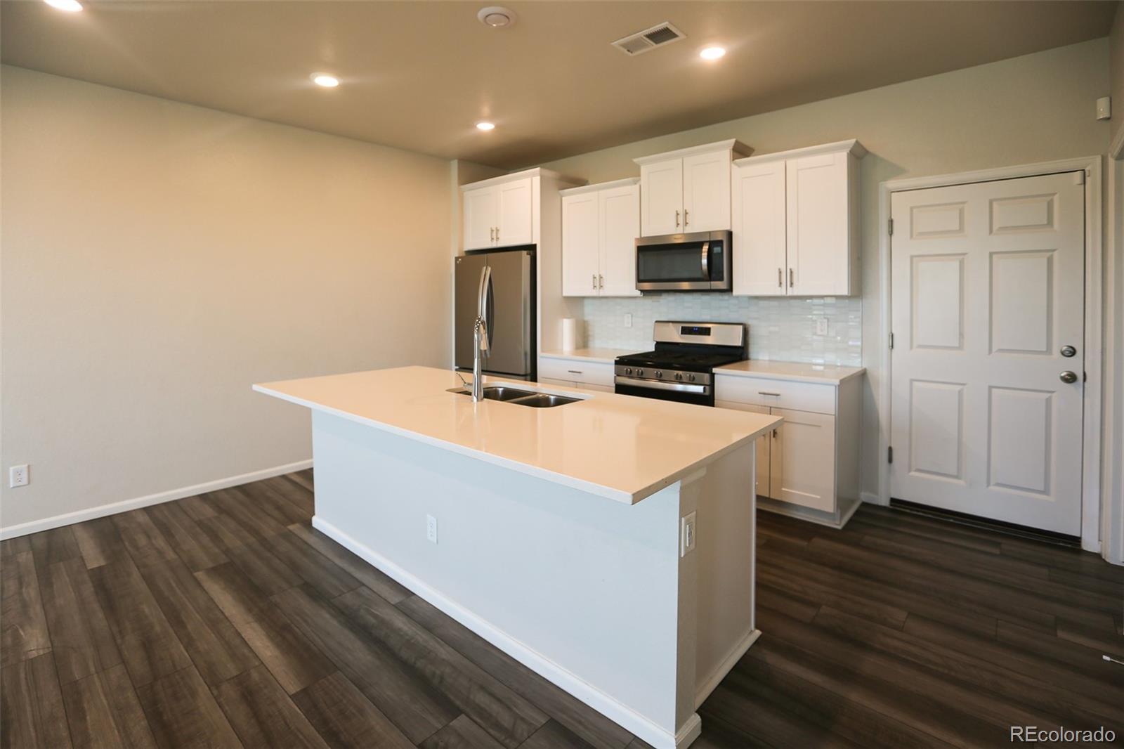 MLS Image #5 for 6318 n lisbon street ,aurora, Colorado