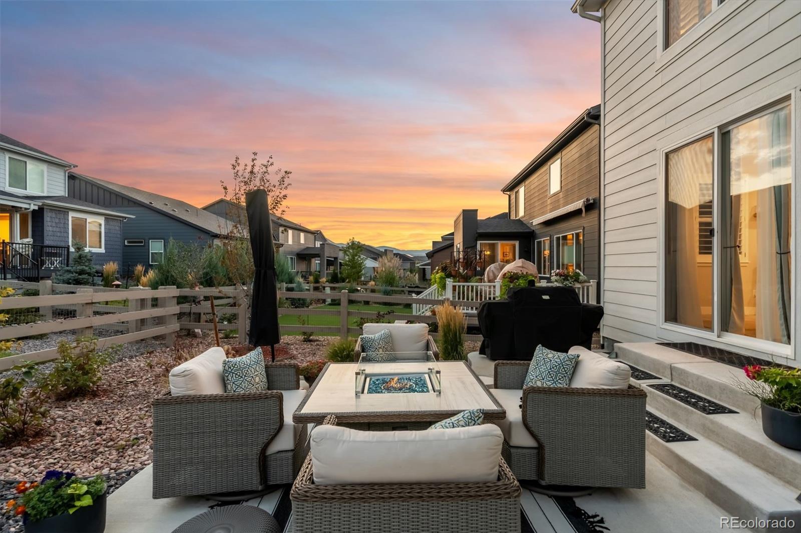 MLS Image #1 for 9780  banner peak street,littleton, Colorado