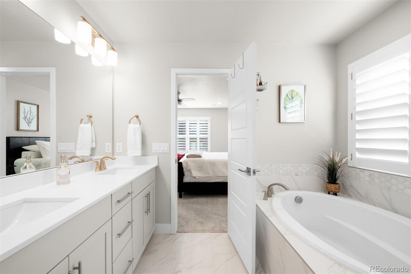 MLS Image #18 for 9780  banner peak street,littleton, Colorado