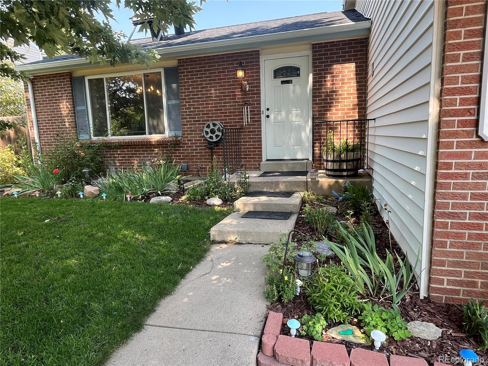 MLS Image #1 for 14605 e warren avenue,aurora, Colorado