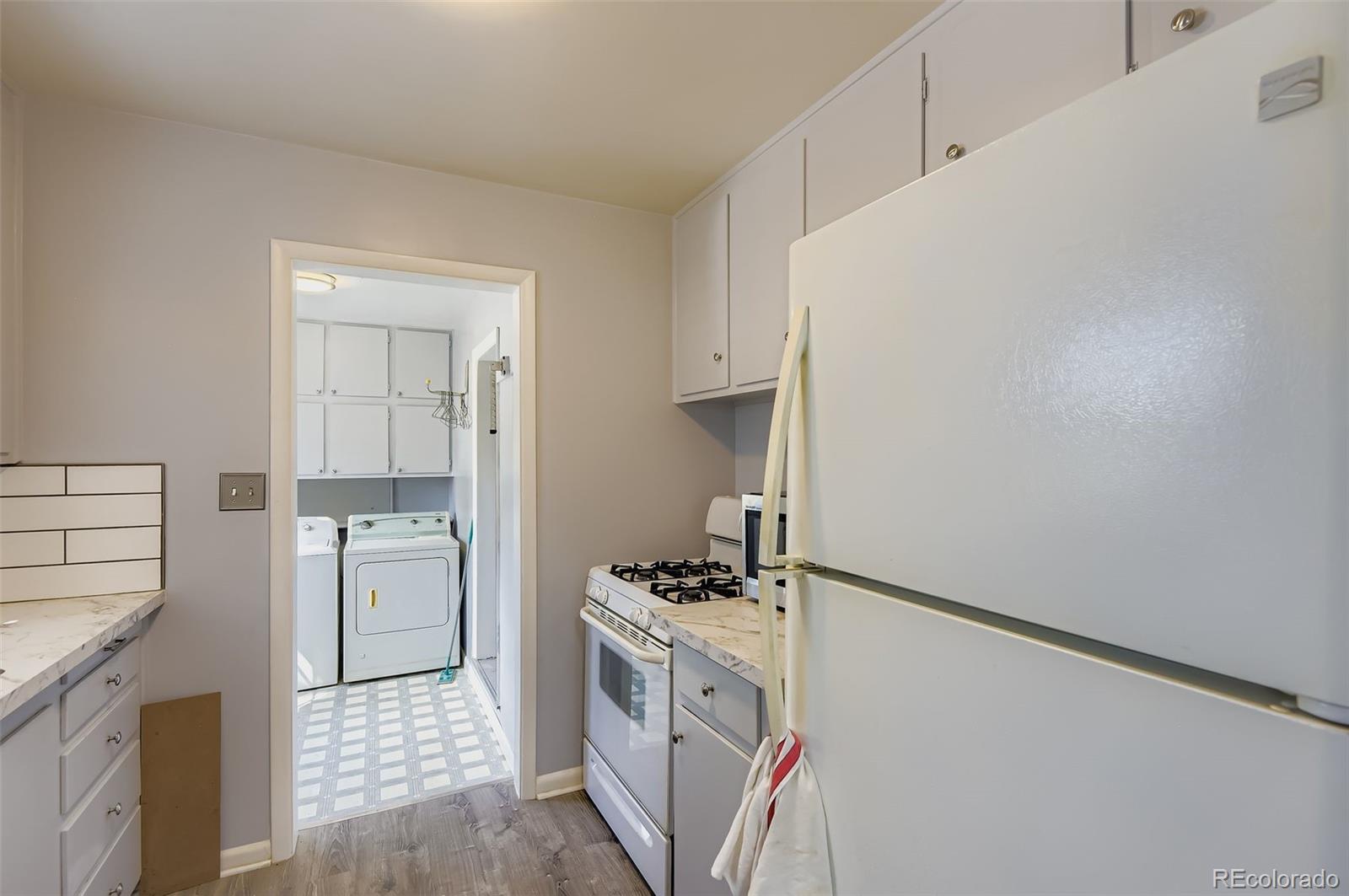 MLS Image #14 for 1834 w crestline avenue,littleton, Colorado
