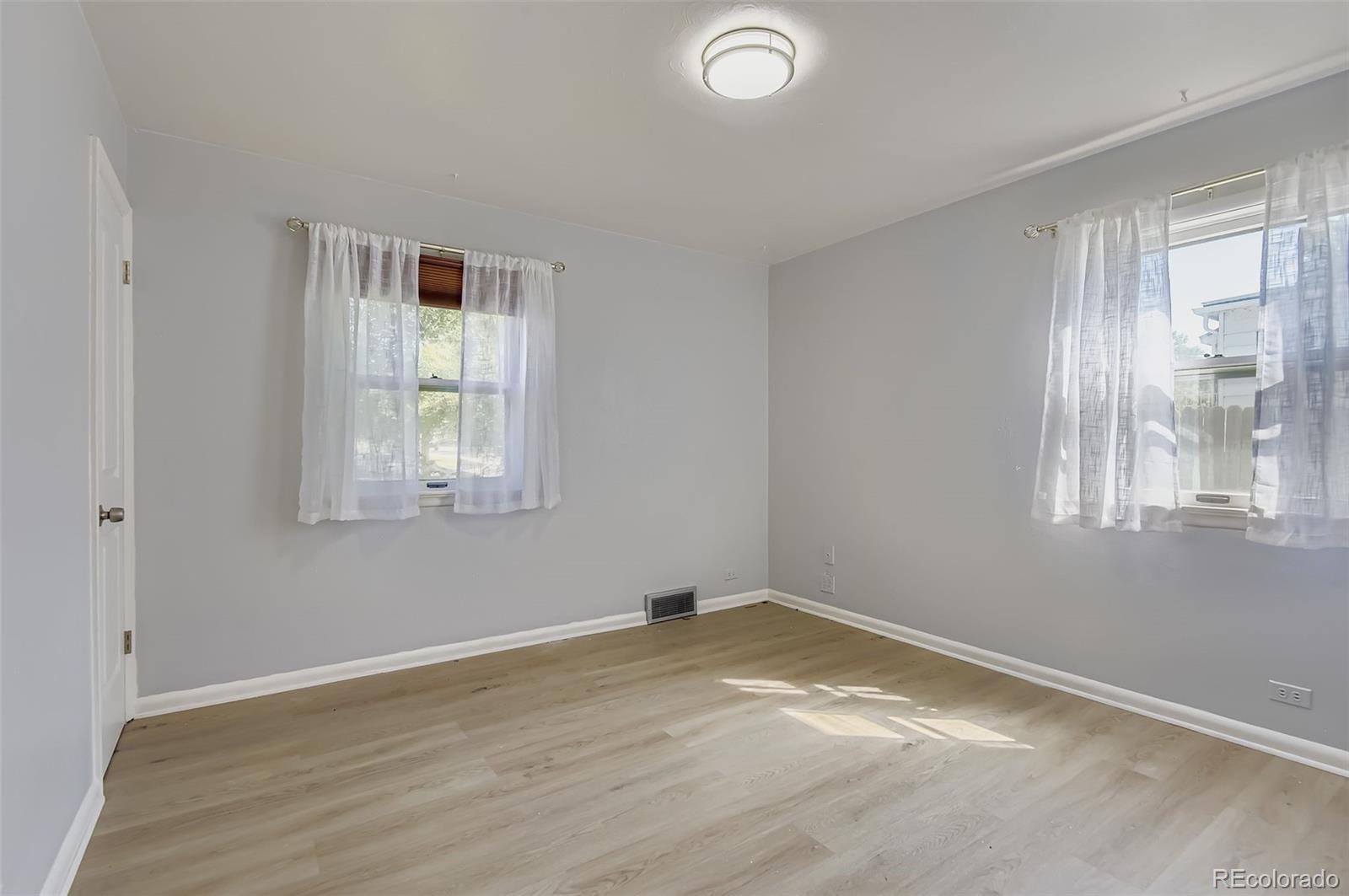 MLS Image #18 for 1834 w crestline avenue,littleton, Colorado