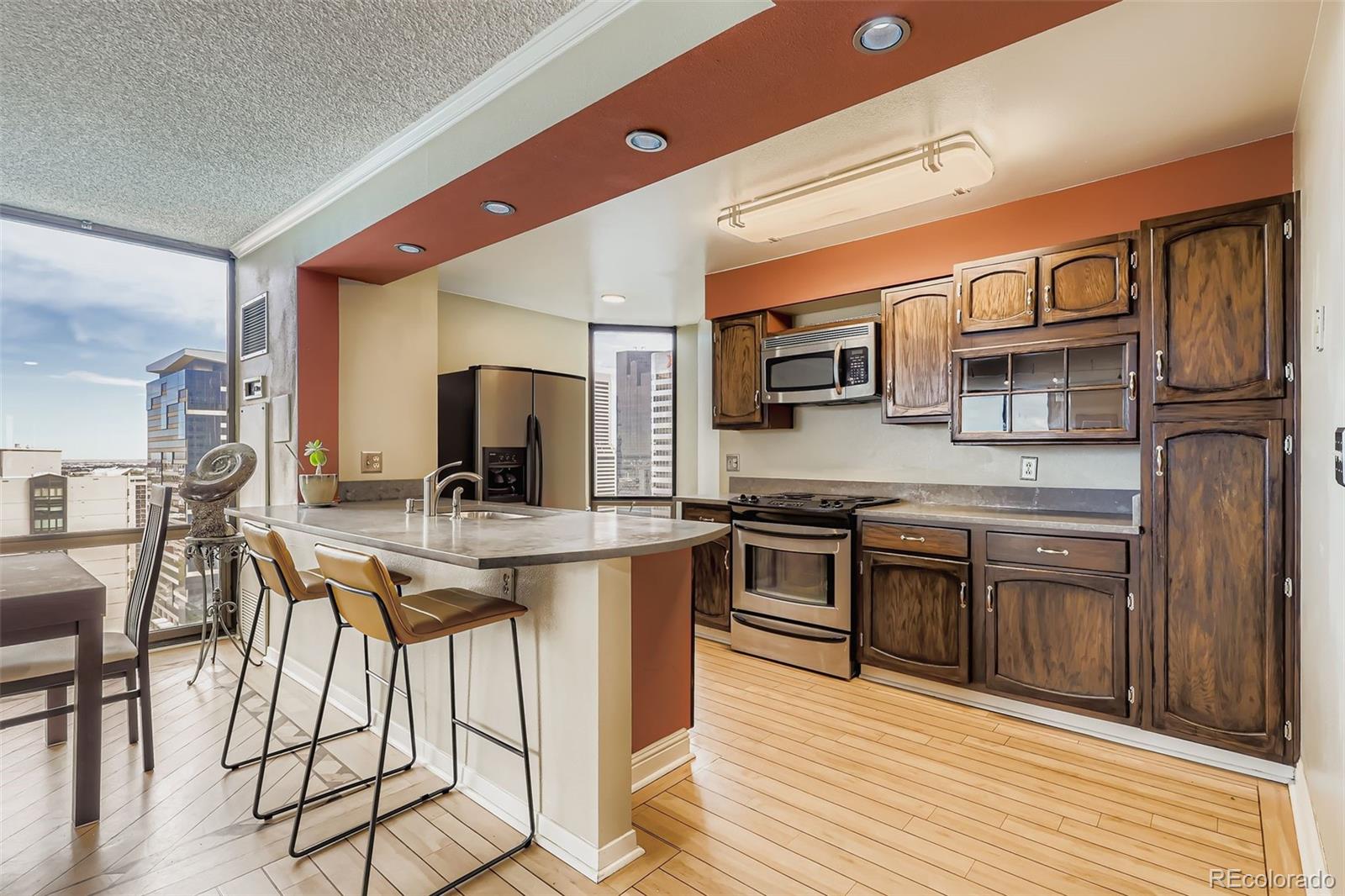 MLS Image #4 for 1625  larimer street 2707,denver, Colorado
