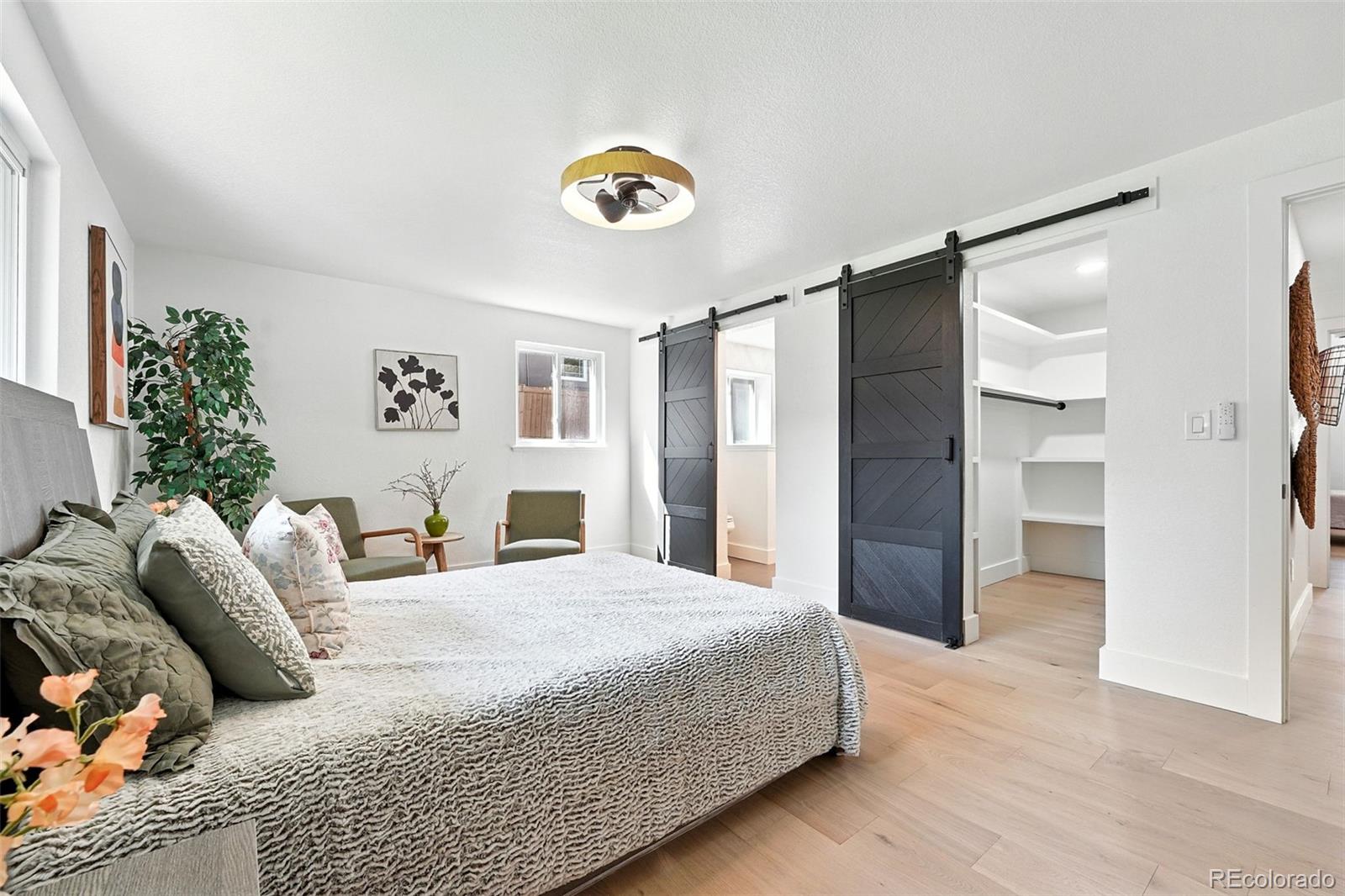 MLS Image #11 for 3444 s bellaire street,denver, Colorado