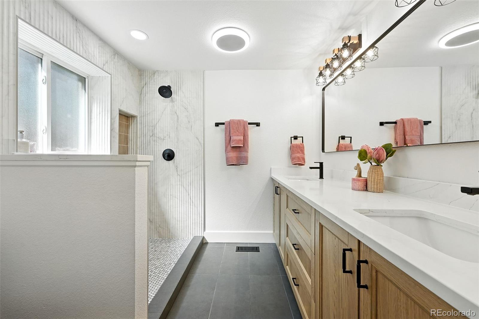 MLS Image #13 for 3444 s bellaire street,denver, Colorado