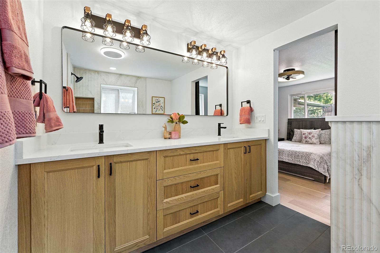 MLS Image #14 for 3444 s bellaire street,denver, Colorado