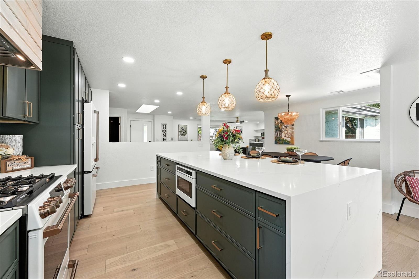 MLS Image #3 for 3444 s bellaire street,denver, Colorado