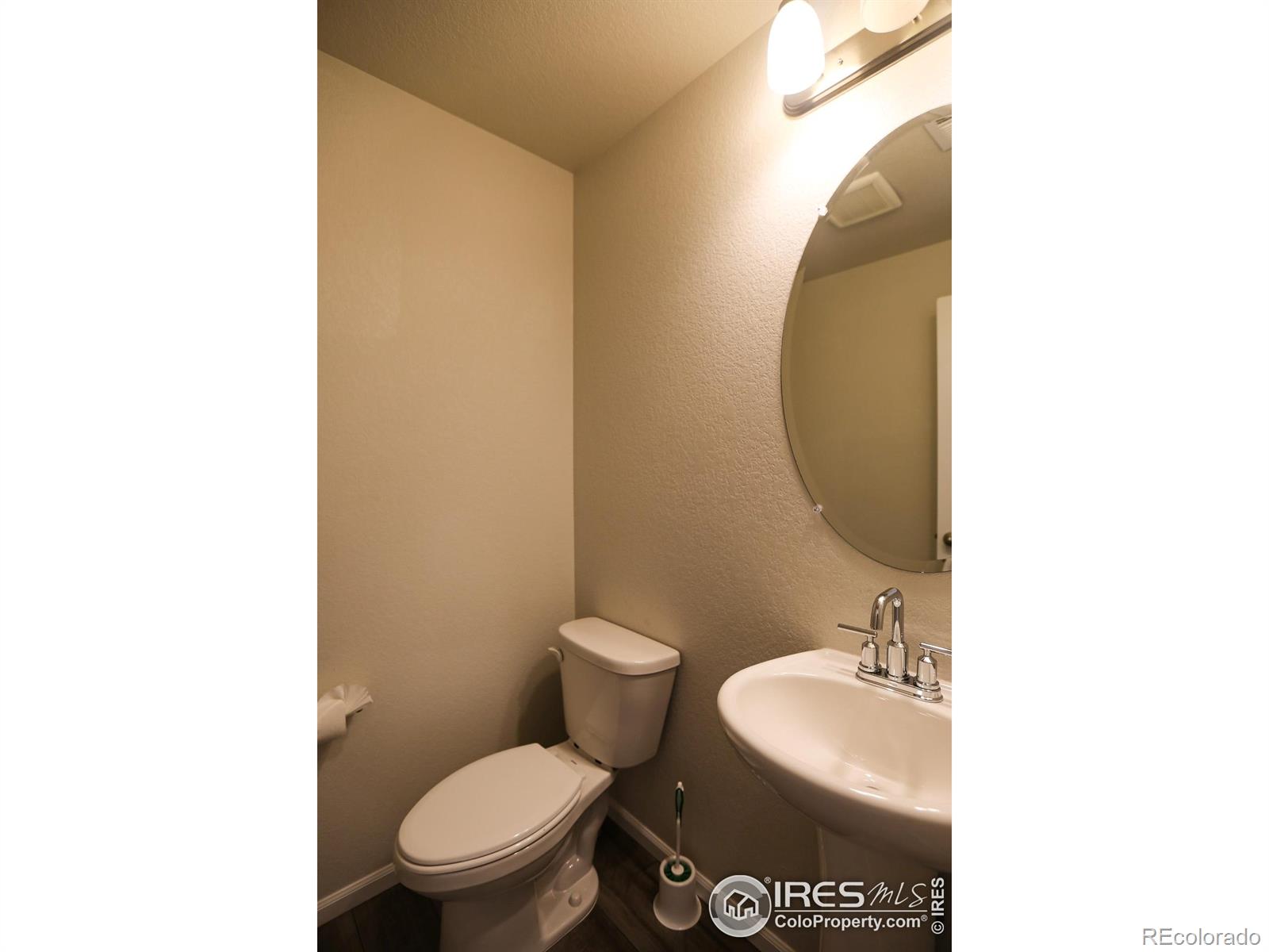 MLS Image #10 for 6318 n lisbon street,aurora, Colorado