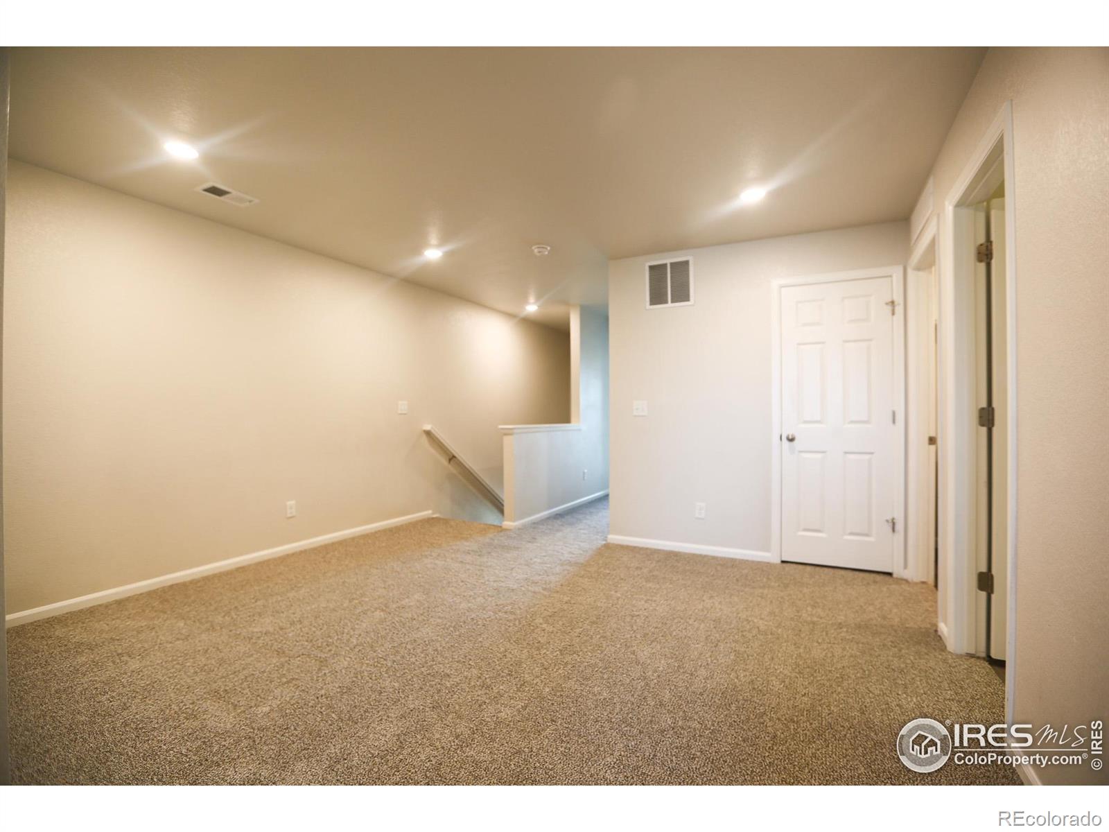 MLS Image #11 for 6318 n lisbon street,aurora, Colorado