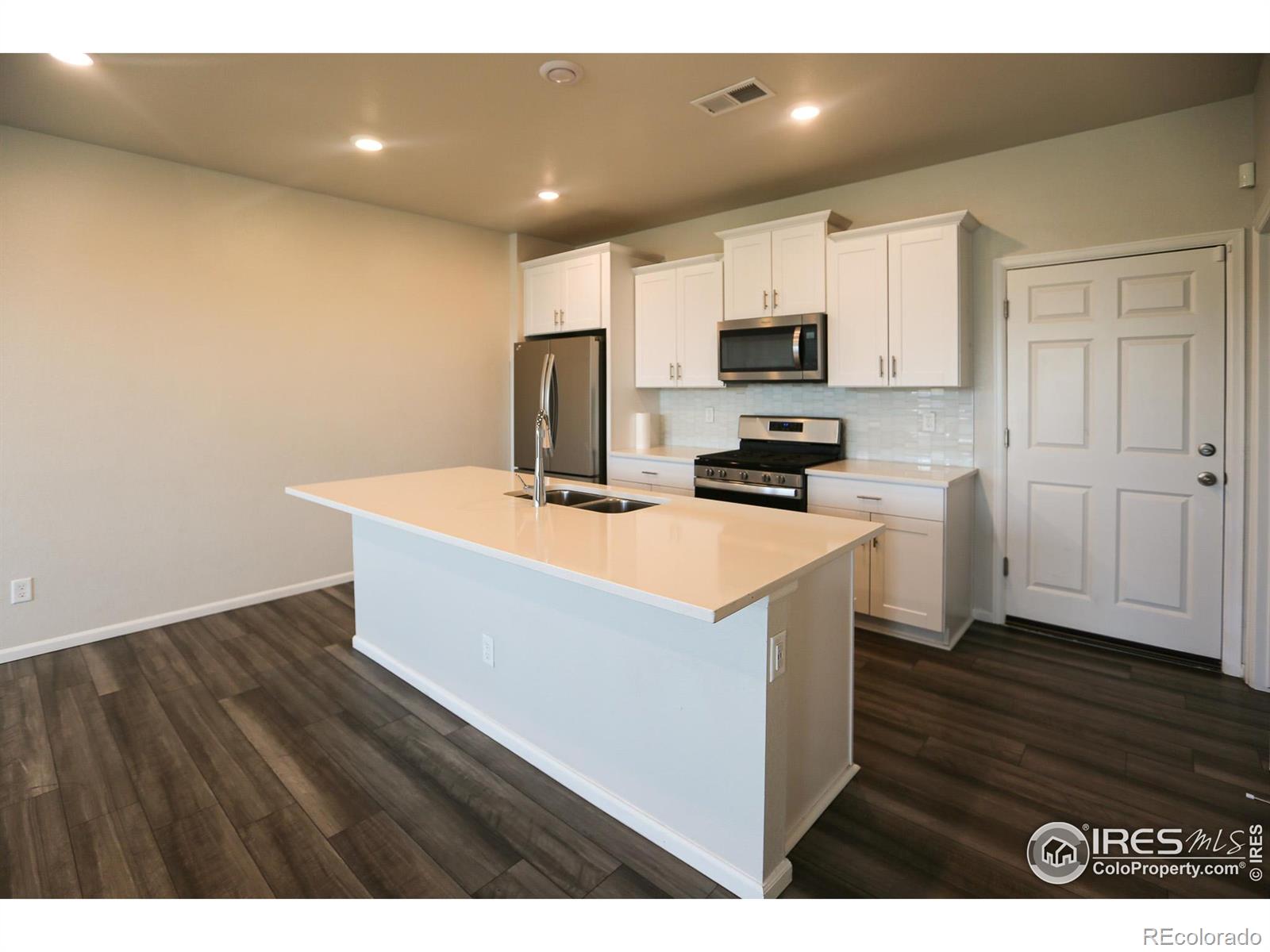 MLS Image #8 for 6318 n lisbon street,aurora, Colorado