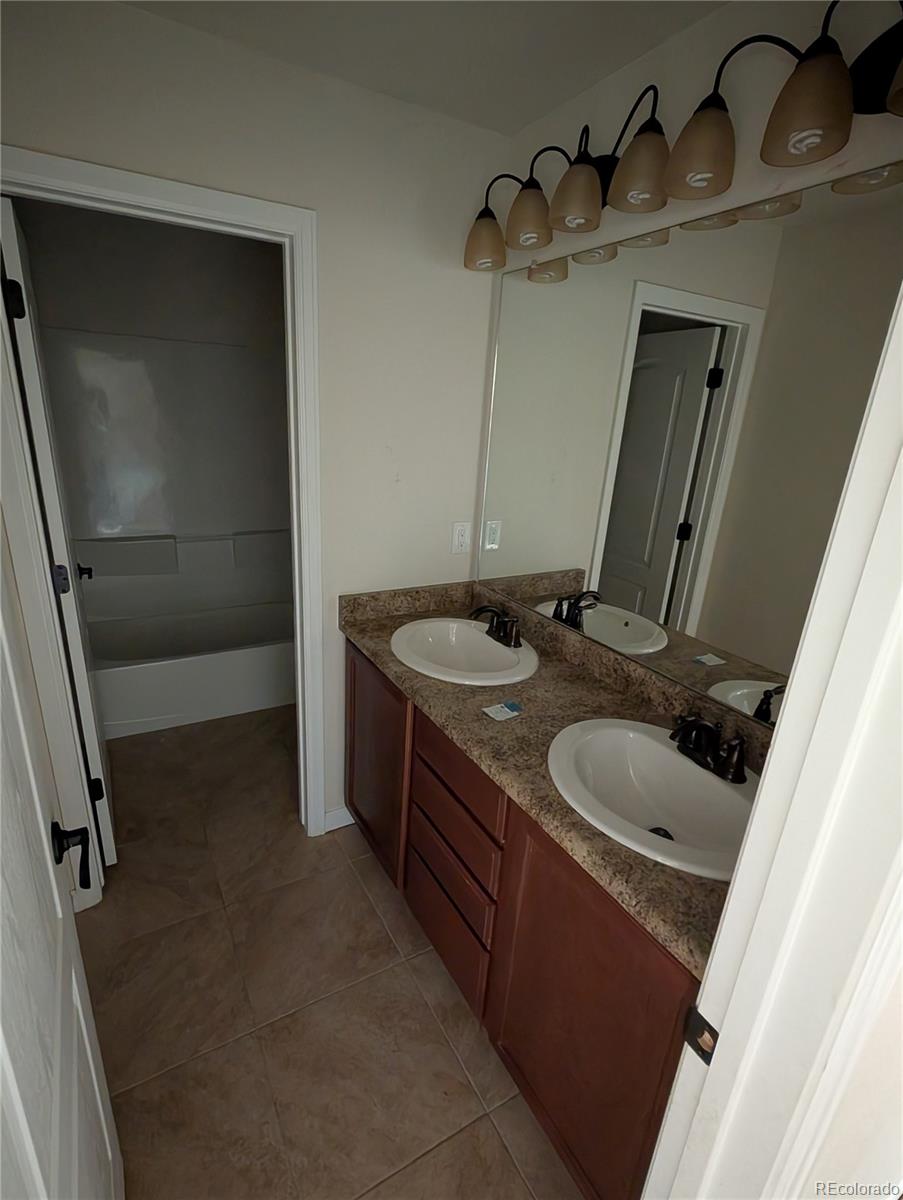 MLS Image #11 for 42328  forest oaks drive,elizabeth, Colorado